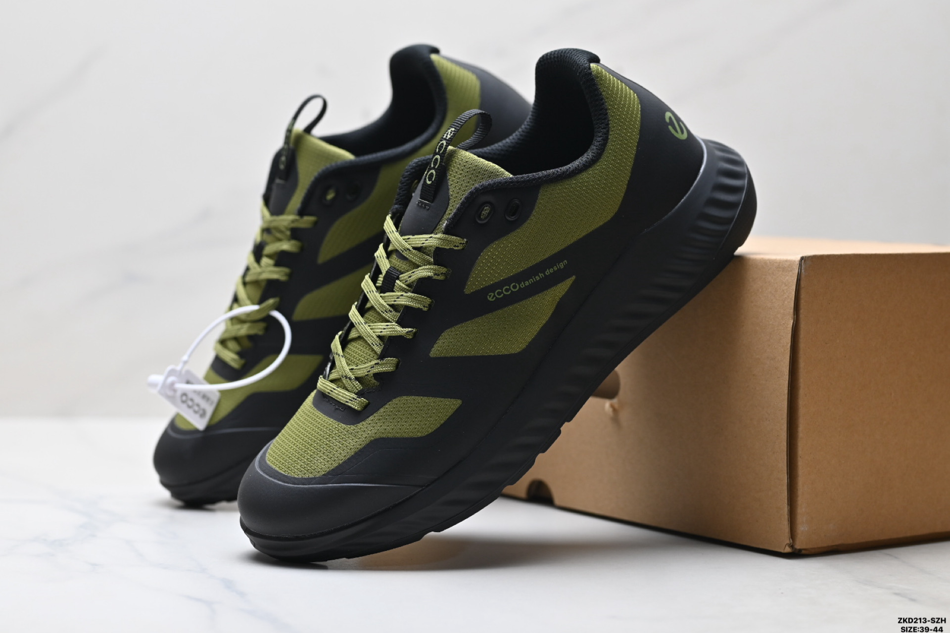 Ecco爱步Biom AEX 健步防水轻跑透气休闲鞋