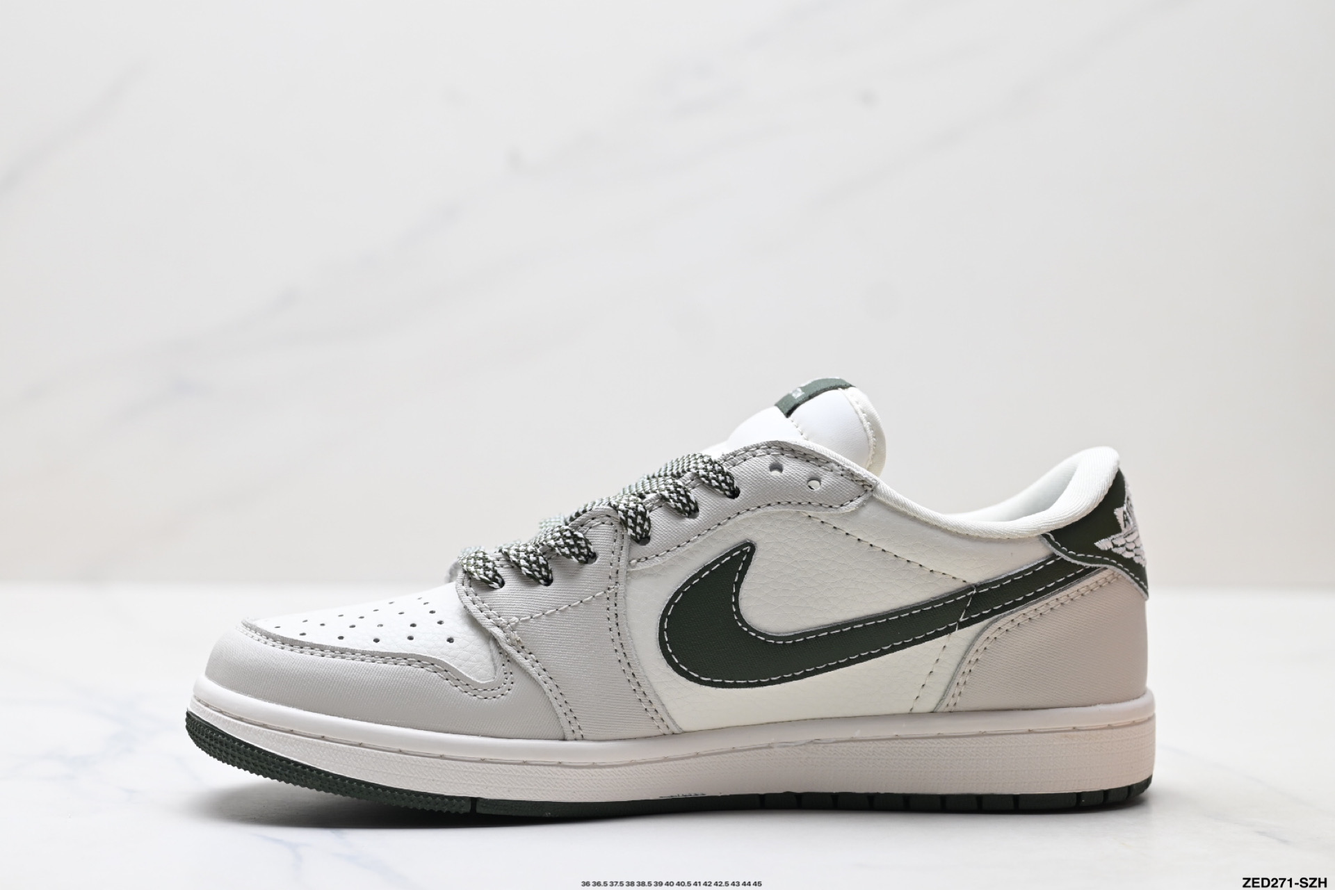 Nike Air Jordan 1 x Travis Scott AJ1倒勾 乔一倒钩 ‘DIY’定制 耐克 低帮文化篮球鞋 JW1188-150