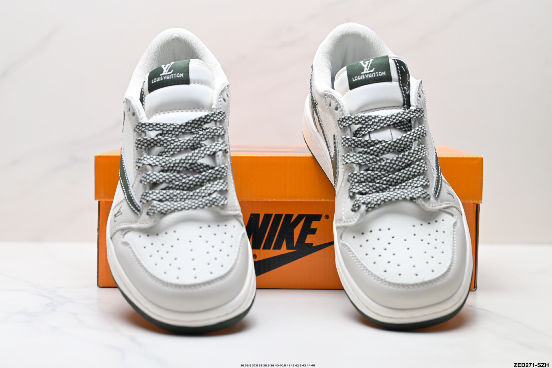 Nike Air Jordan 1 x Travis Scott AJ1倒勾 乔一倒钩 ‘DIY’定制 耐克 低帮文化篮球鞋 JW1188-150