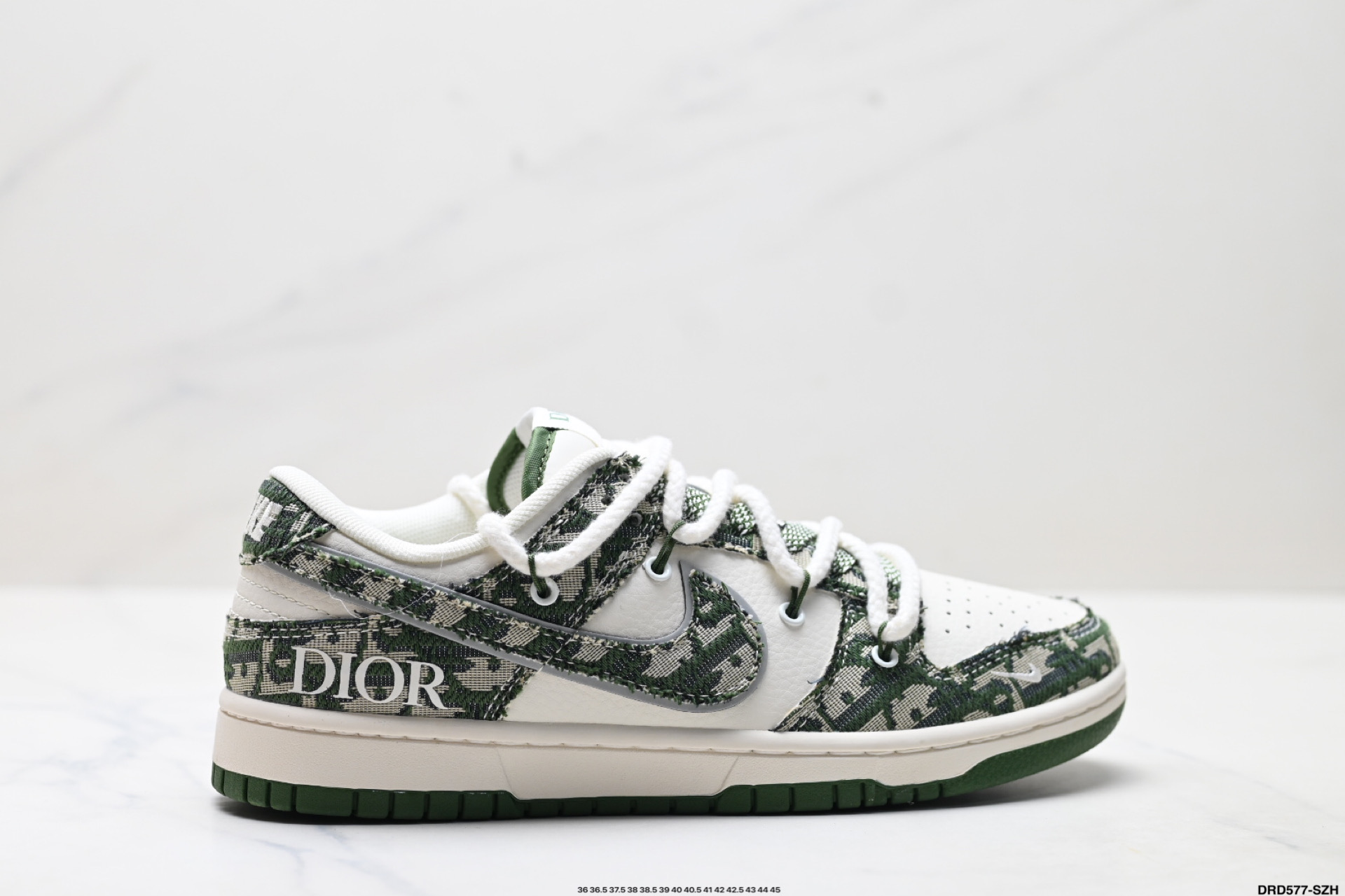 Nike Dunk Low Retro: Diseño Premium y Comodidad para tu Día a Día 4 i1756227200722 1227 0 2