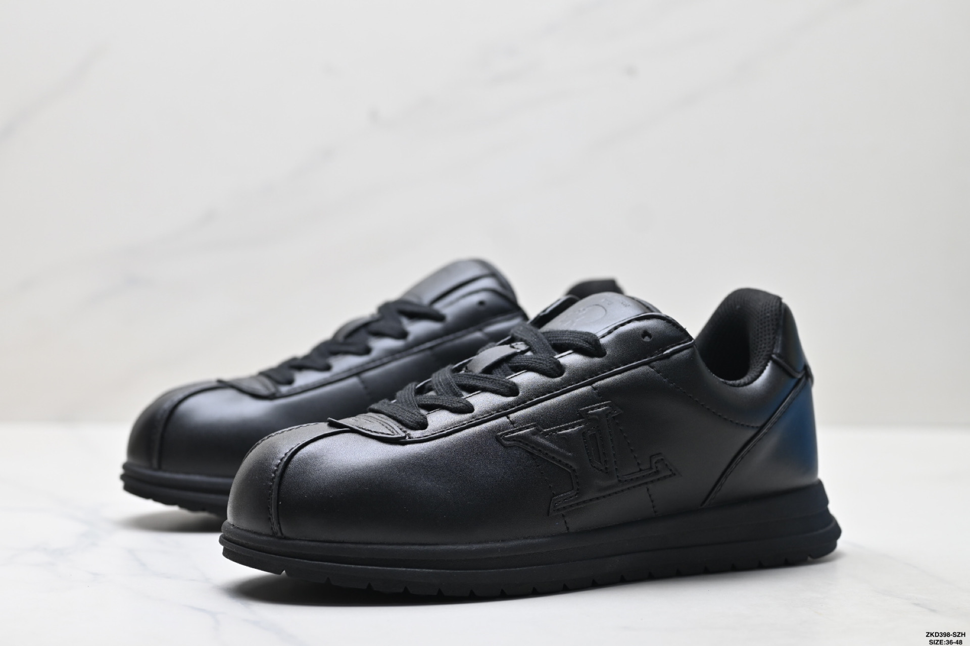 LOUIS VUITTON x Nigo 联名款 Buttersoft FW25 圆头系带 低帮 生活休闲鞋