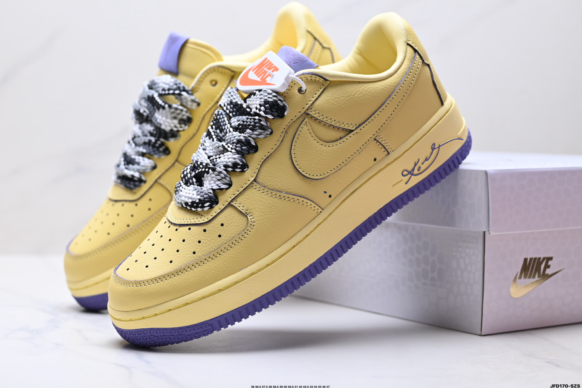 NIKE AIR FORCE 1‘07 HV9408-700
