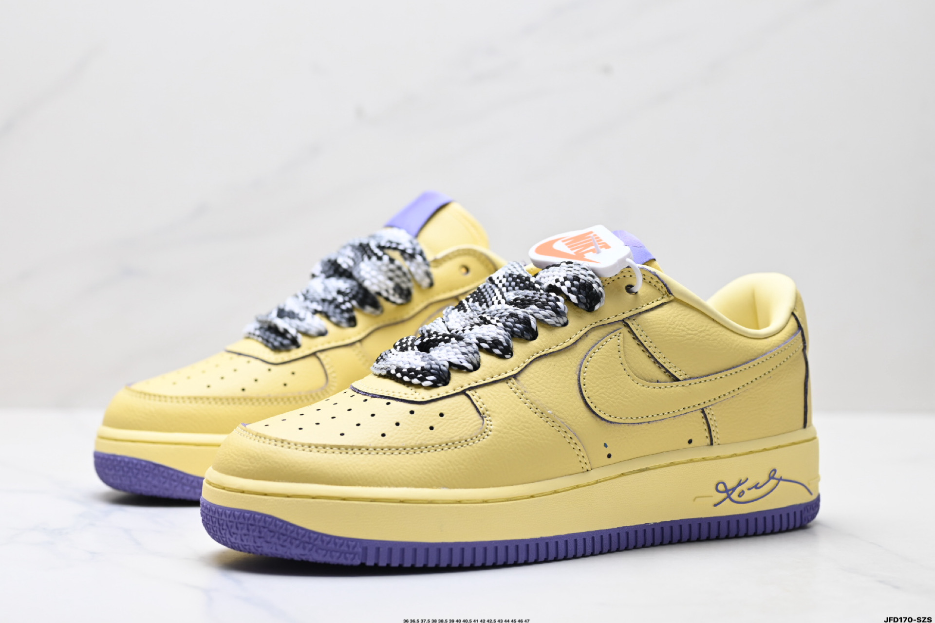 NIKE AIR FORCE 1‘07 HV9408-700