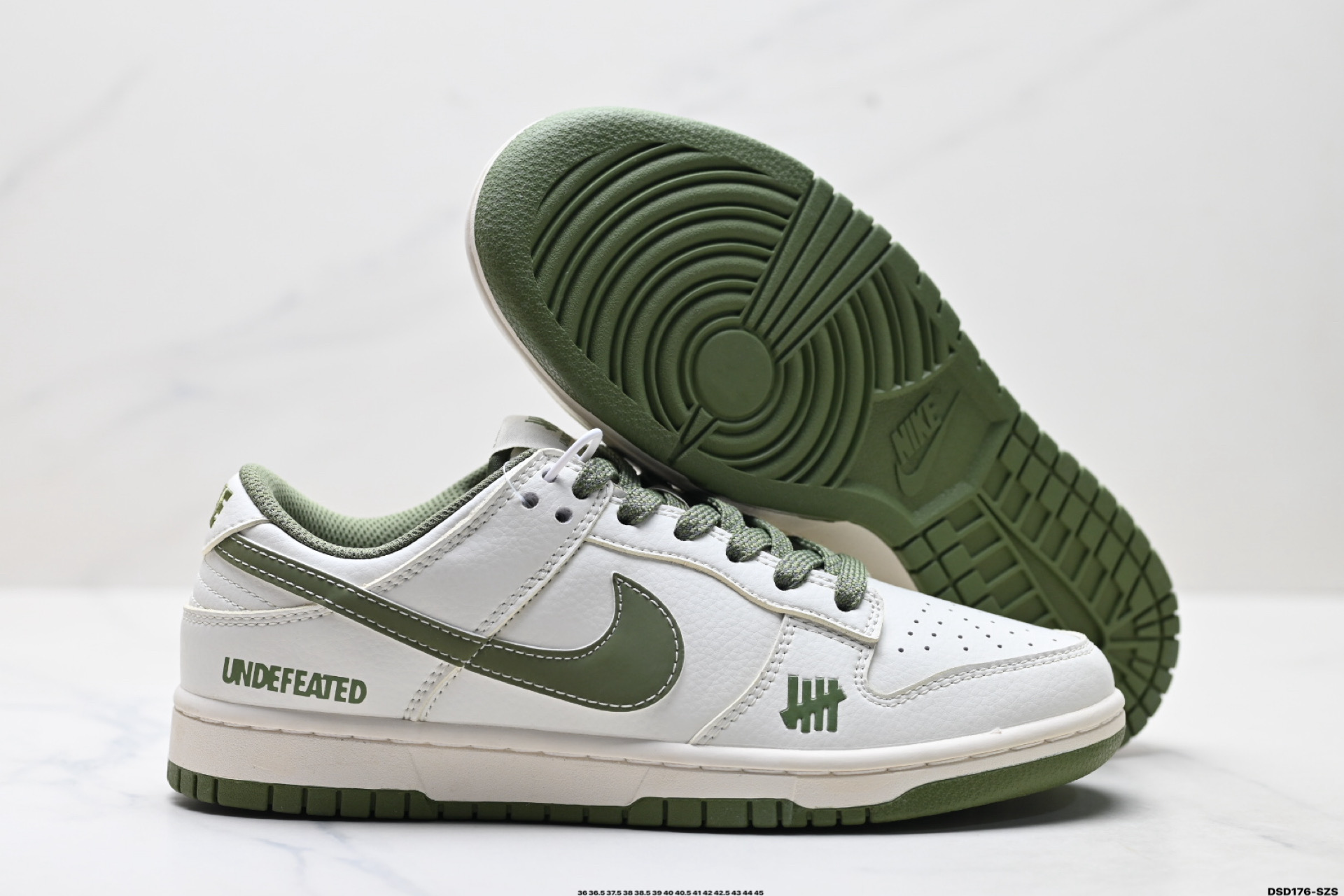 Nike Dunk Low Retro: Estilo Clásico y Comodidad para el Día a Día 6 i1756310052570 1541 0 4