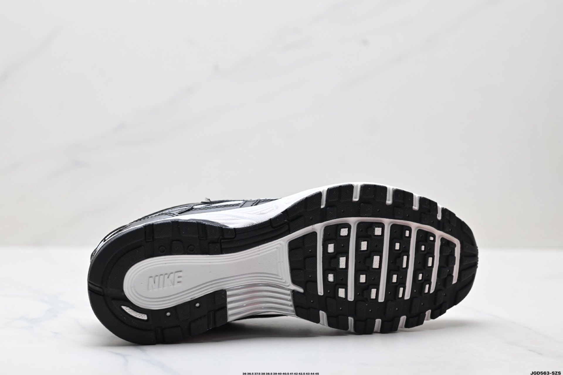 Nike Initiator Running 耐克INS 超火复古老爹跑鞋 BV1021-011