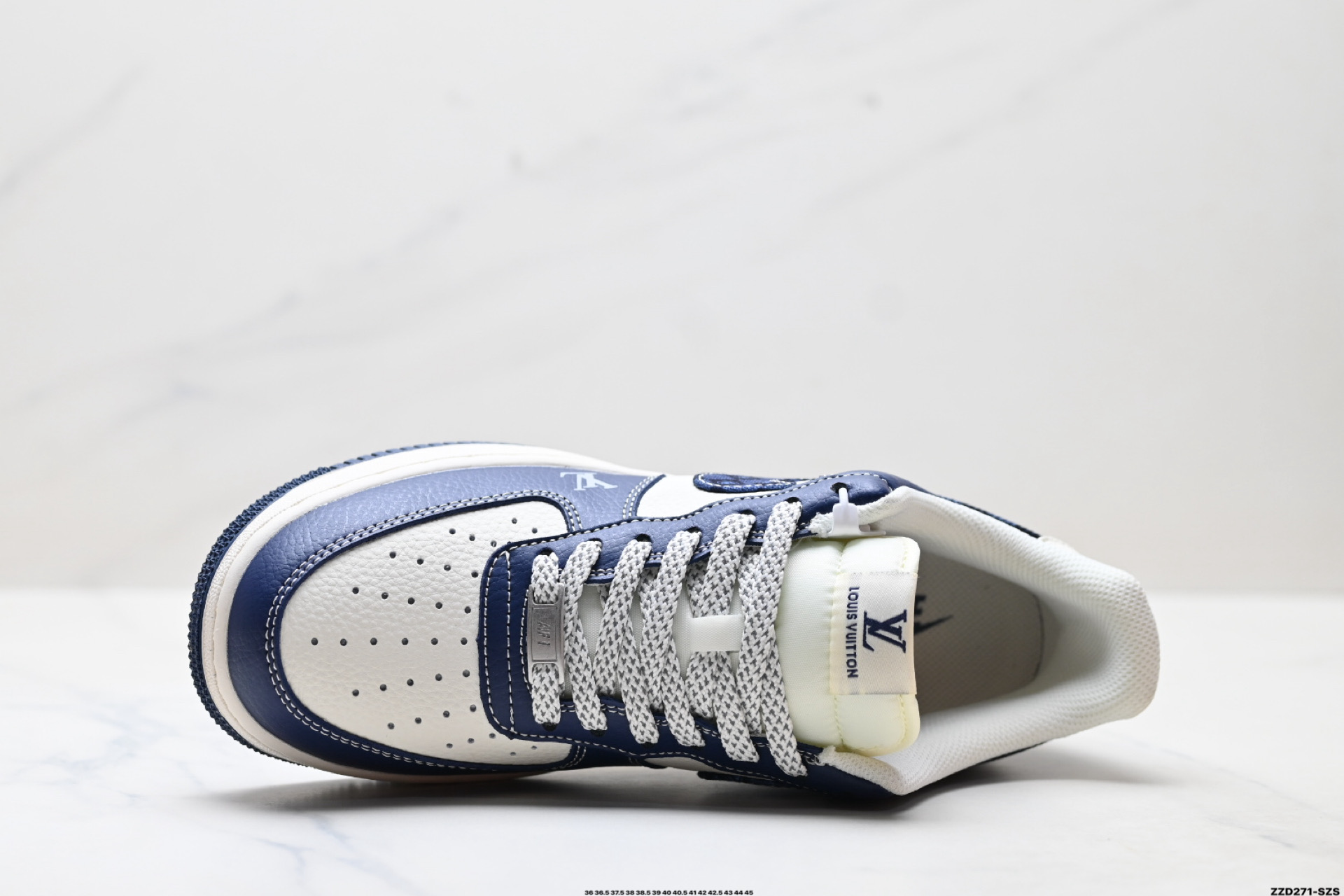 NIKE AIR FORCE 1‘07 LV8 JP8068-009