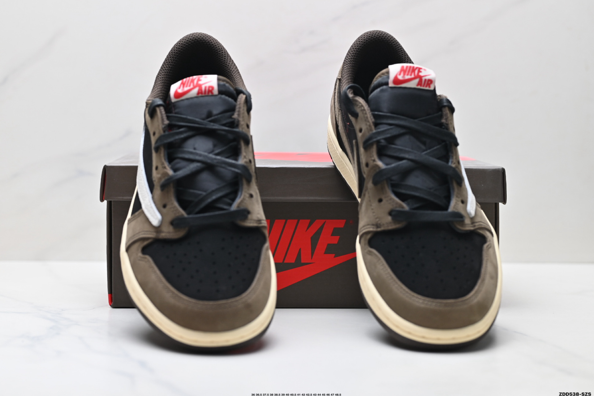 Nike Air Jordan 1 x Travis Scott: Estilo y Comodidad en Cada Paso 8 i1756310612898 5374 0 6