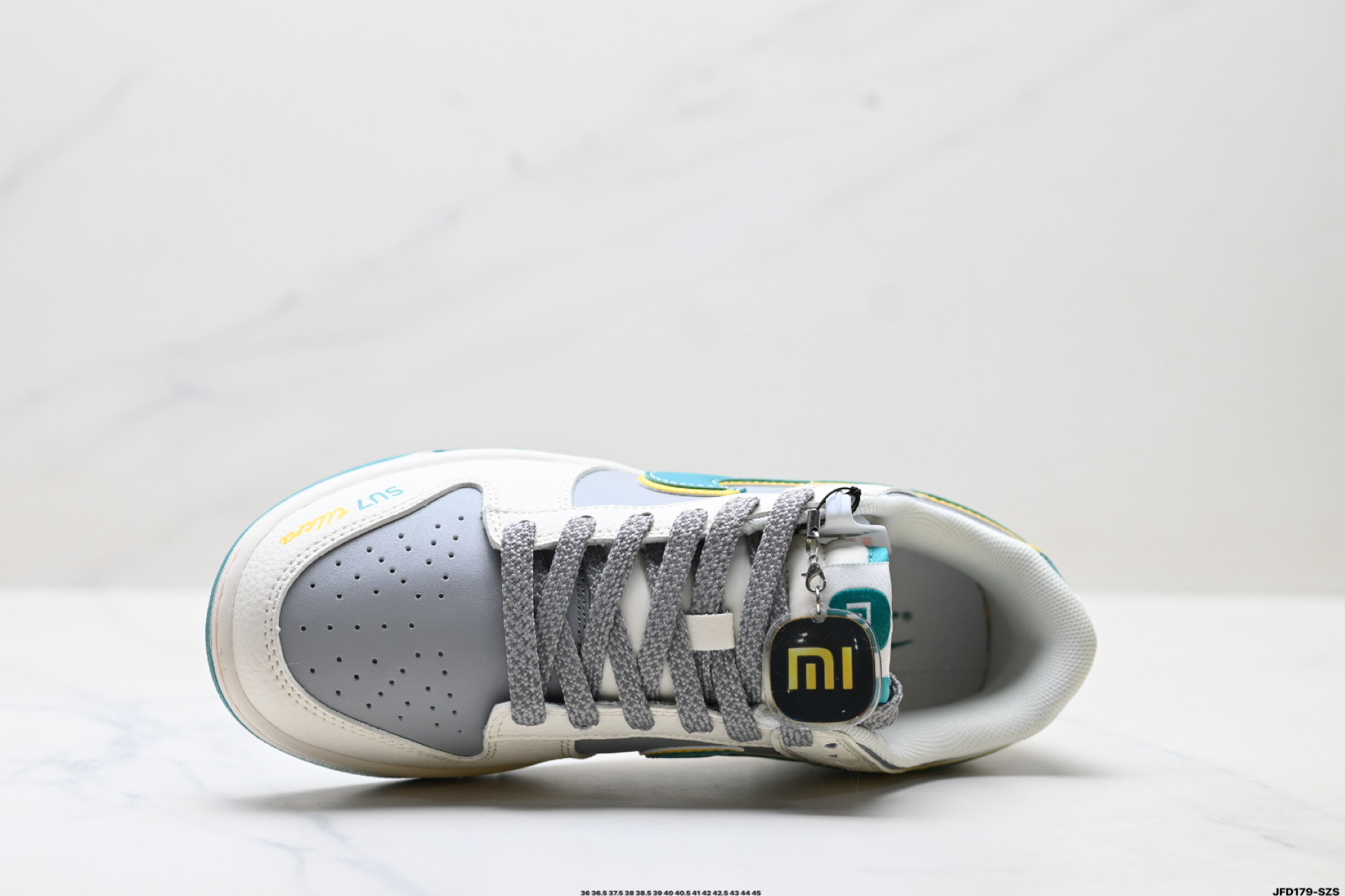 Nike Dunk Low Retro: Estilo y Comodidad Personalizados 3 i1756310990886 534 0 1