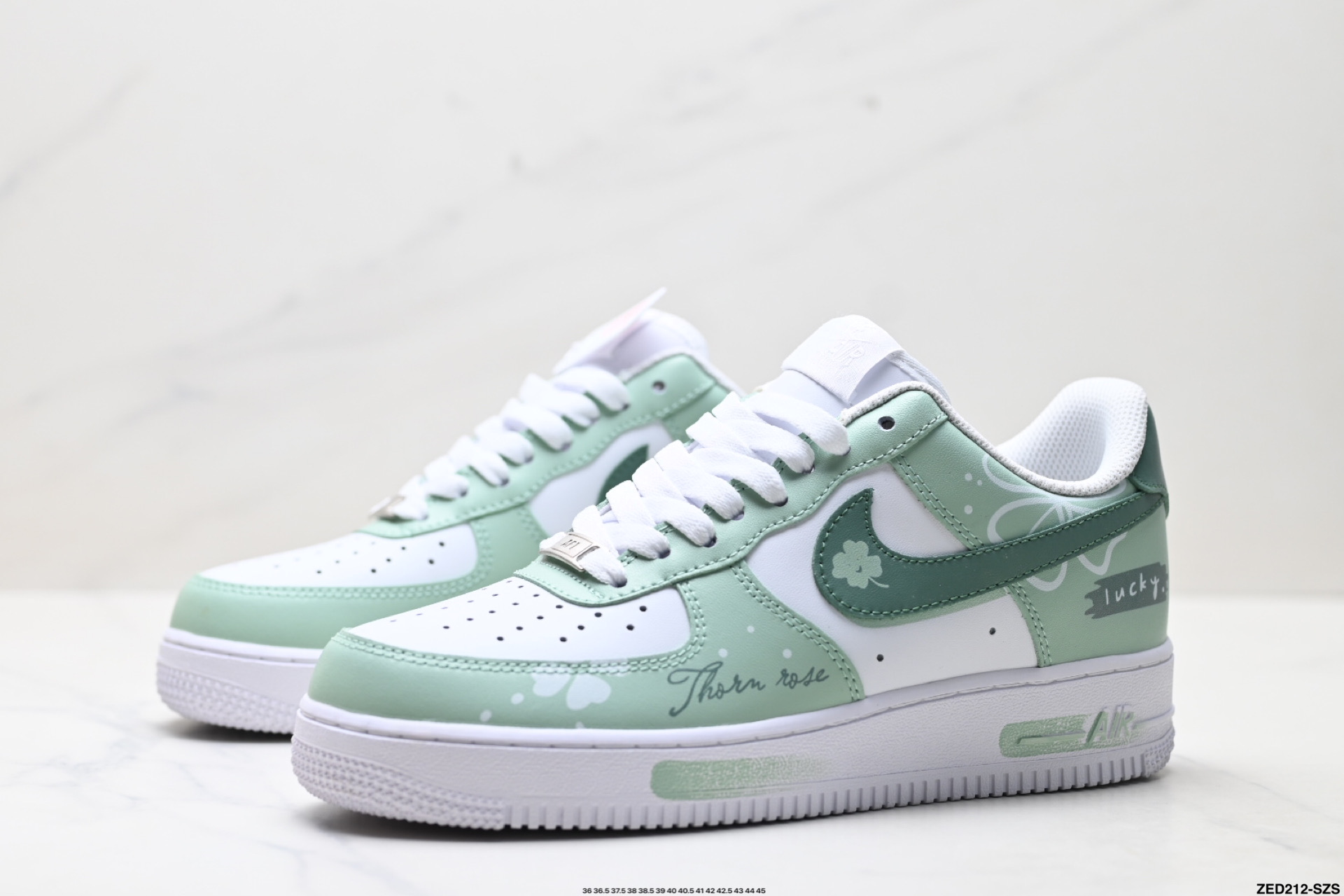 NIKE AIR FORCE 1‘07 LV8 ZH0316-098