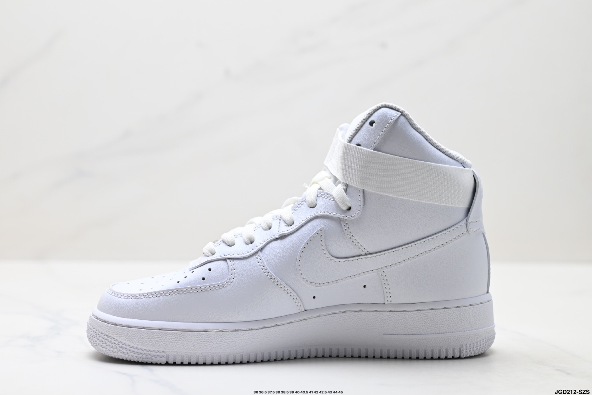 NIKE AIR FORCE 1‘07 HIGH DD9624-100