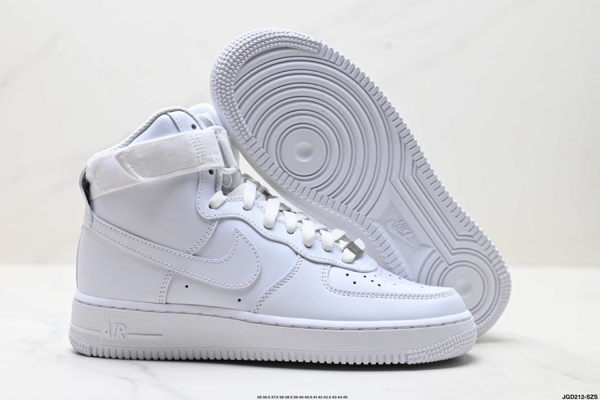 NIKE AIR FORCE 1‘07 HIGH DD9624-100