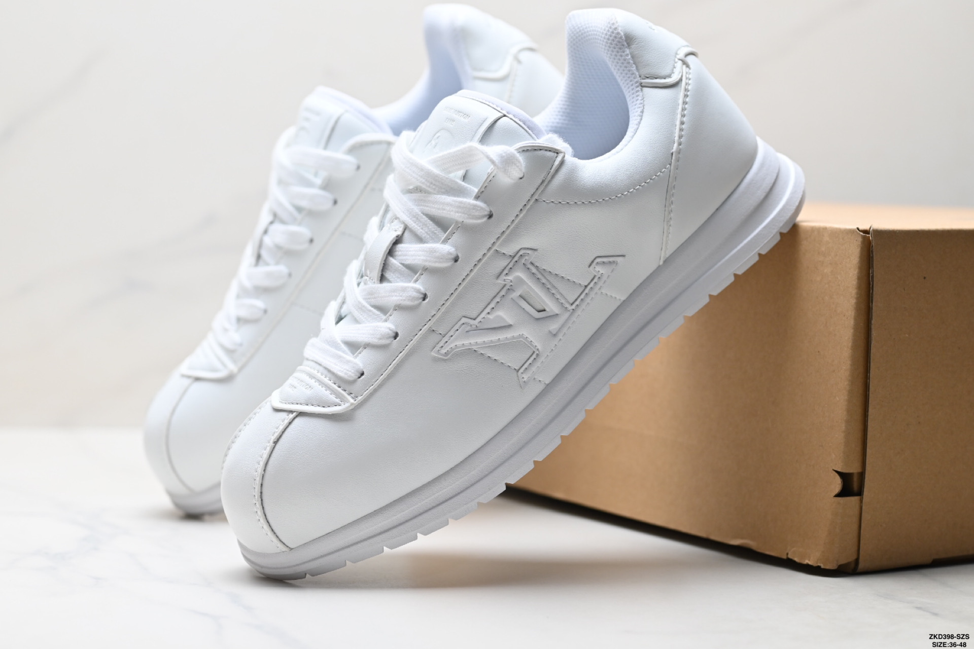 Louis Vuitton x Nigo Zapatos Casuales Blancos con Cordones FW25 9 i1756311504004 6847 0 7