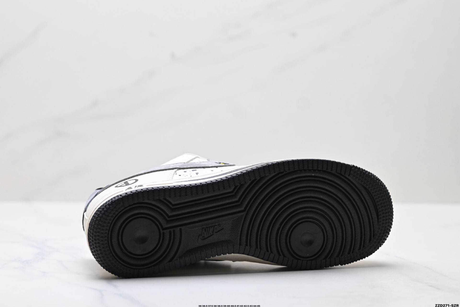 NIKE AIR FORCE 1‘07 LV8 QW5606-265