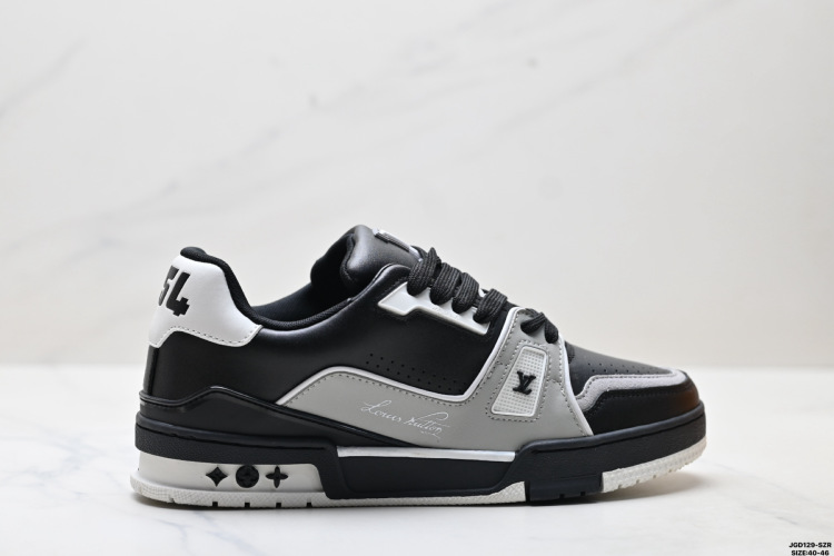 Louis Vuitton Trainer Sneaker Low: Elegancia y Comodidad en Cada Paso 14 Louis Vuitton Trainer Sneaker Low: Elegancia y Comodidad en Cada Paso
