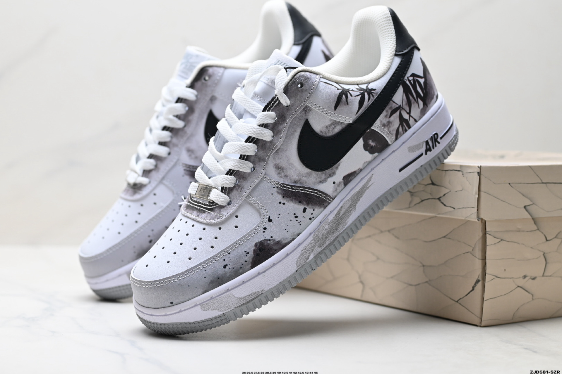 NIKE AIR FORCE 1‘07 FJ4146-100