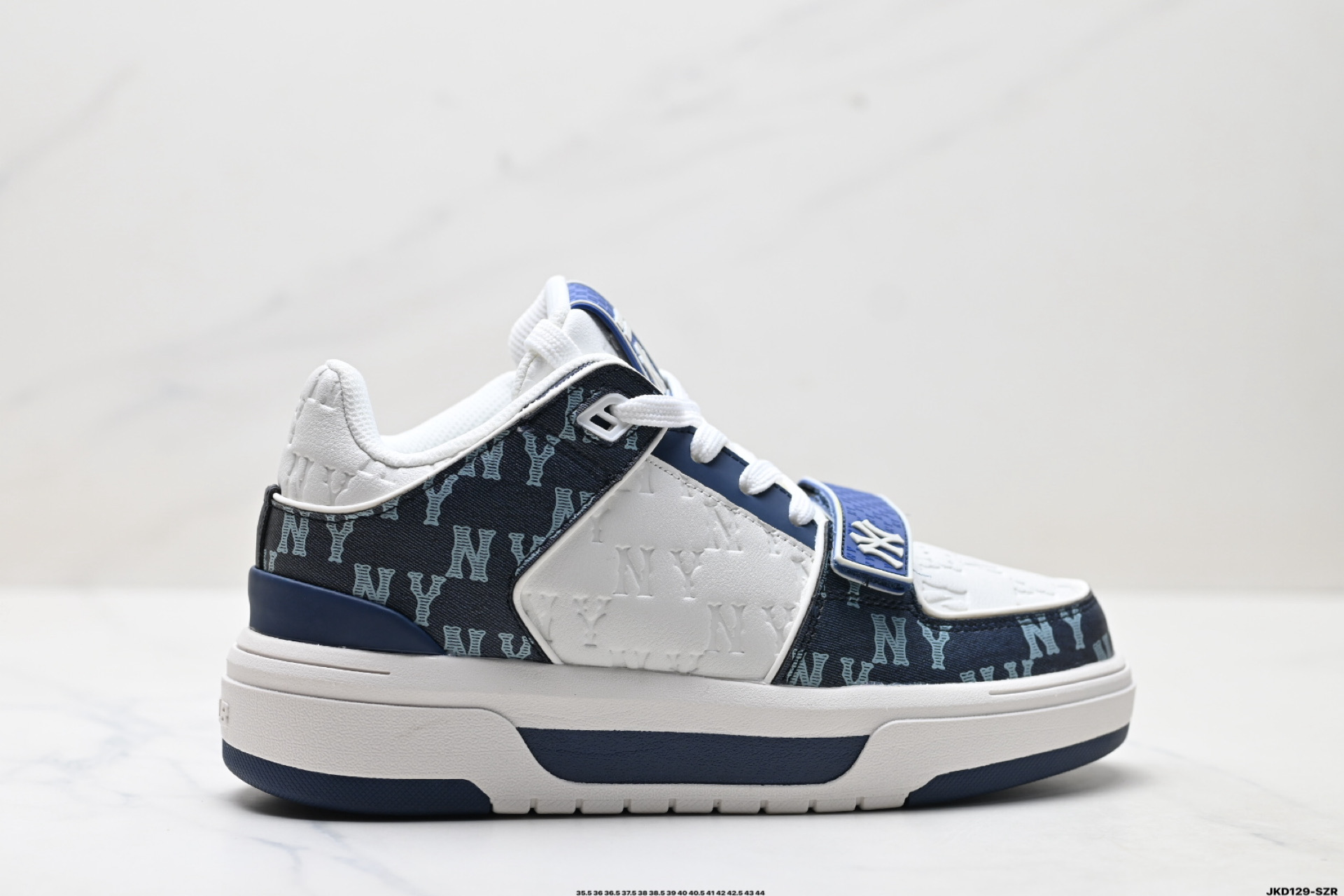 💰140 公司级✅MLB Chunky Liner MID人气单品学长鞋系列轻量增高厚底百搭中帮休闲运动板鞋 货号:3ASXLM13N 尺码:35.5 36 36.5 37.5 38 38.5 39 40 40.5 41 42 42.5 43 44 ID:JKD129-SZE