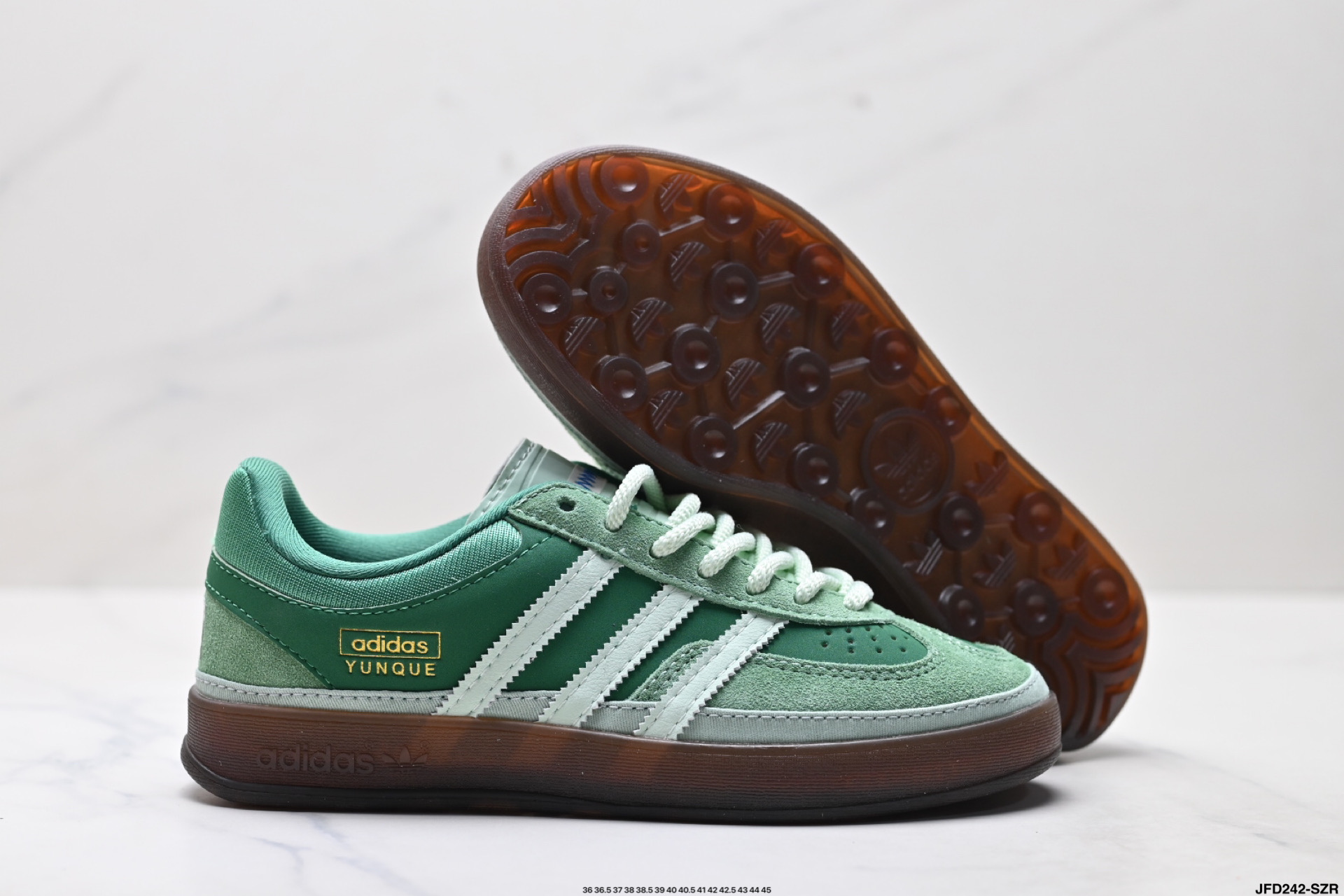 Bad Bunny x Adidas Originals Gazelle INdoor 三叶草休闲防滑耐磨低帮板鞋 JS5049