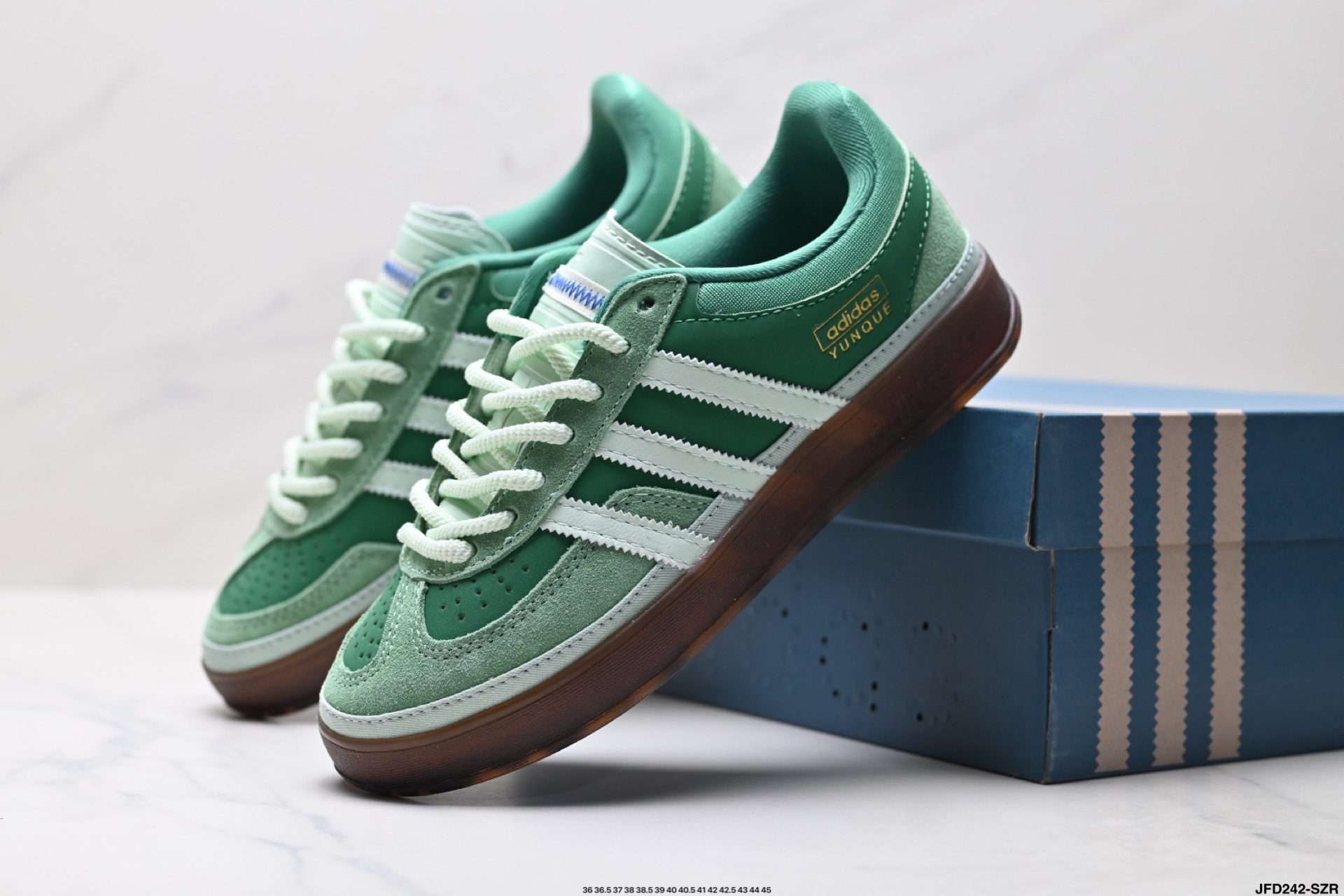Bad Bunny x Adidas Originals Gazelle INdoor 三叶草休闲防滑耐磨低帮板鞋 JS5049