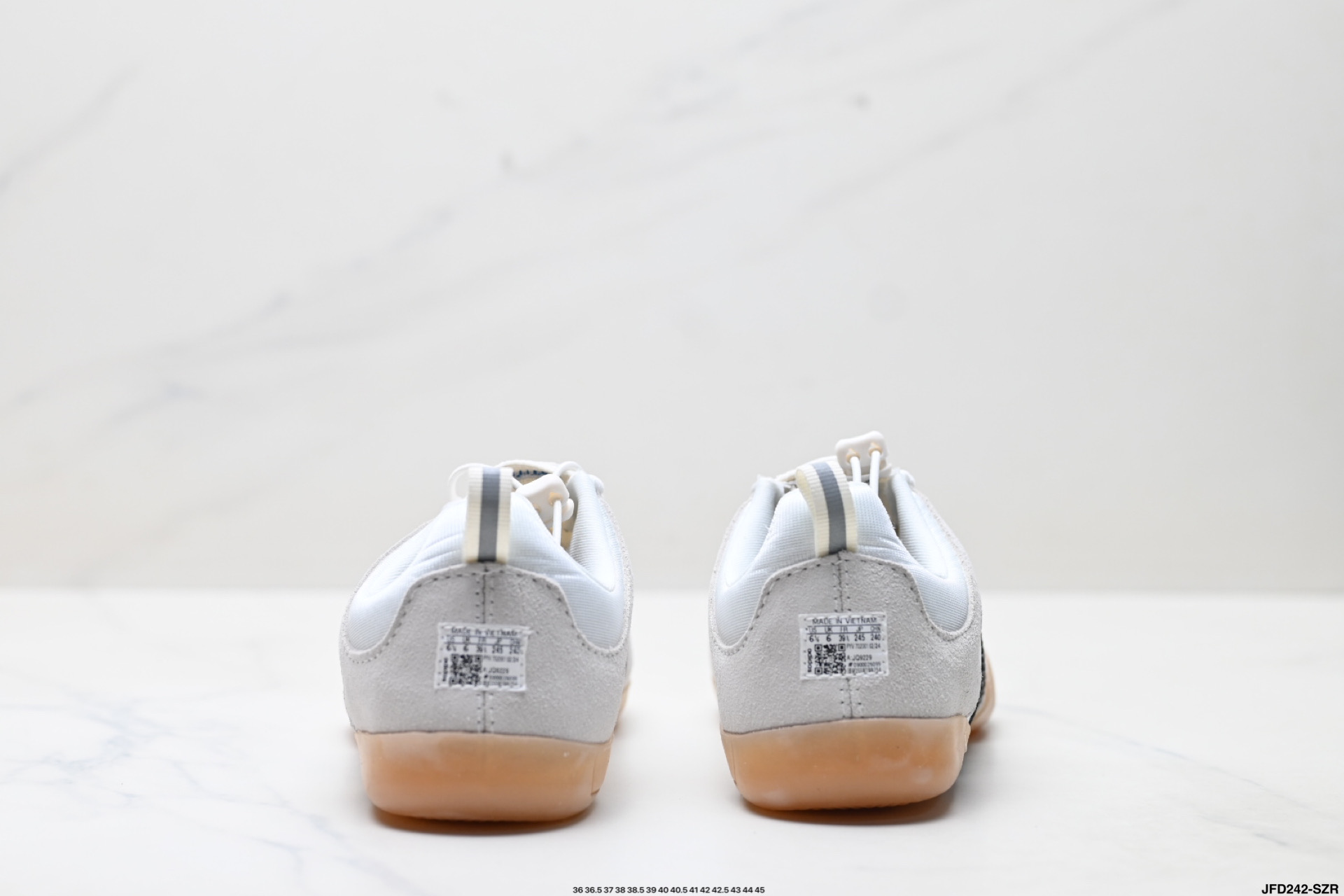 Bad Bunny x Adidas Ballerina 阿迪达斯 舒适百搭 防滑耐磨 低帮生活休闲鞋 JQ9229