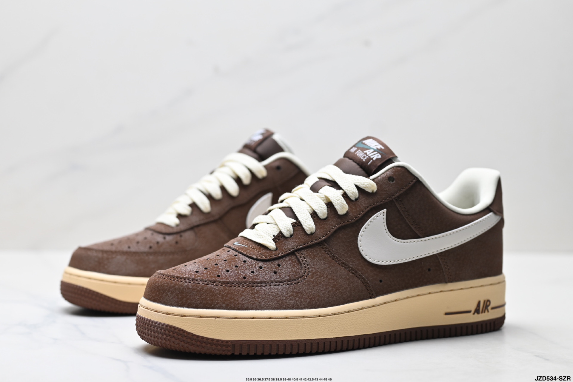 Nike Air Force 1'07: Estilo Clásico y Comodidad Urbana en Color Marrón 5 i1756398000311 7358 0 3