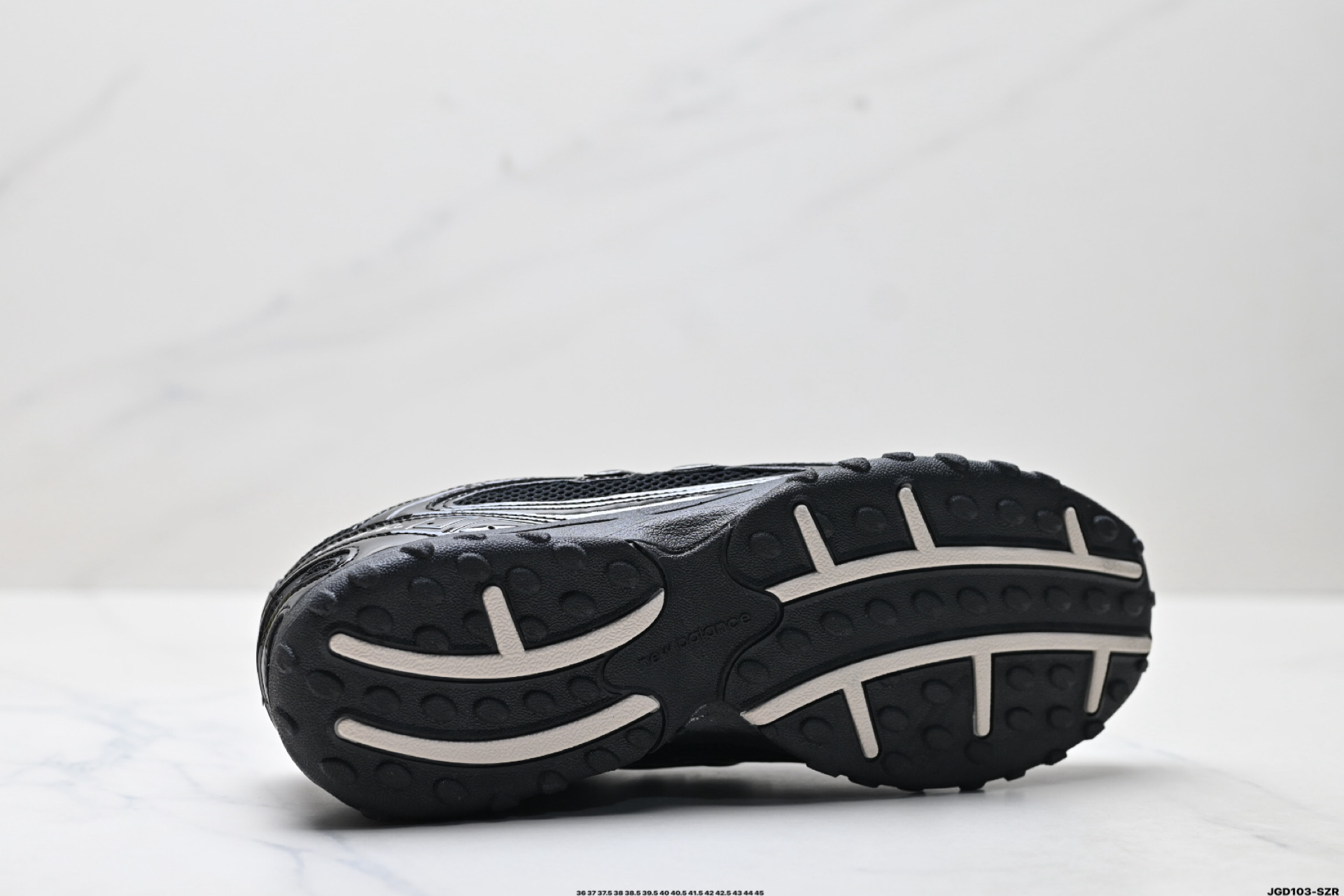 New Balance 204L系列 新百伦 薄底鞋 薄底皮质鞋带德训系 减震耐磨包裹性支撑轻便 低帮 生活休闲鞋 U204LMRA