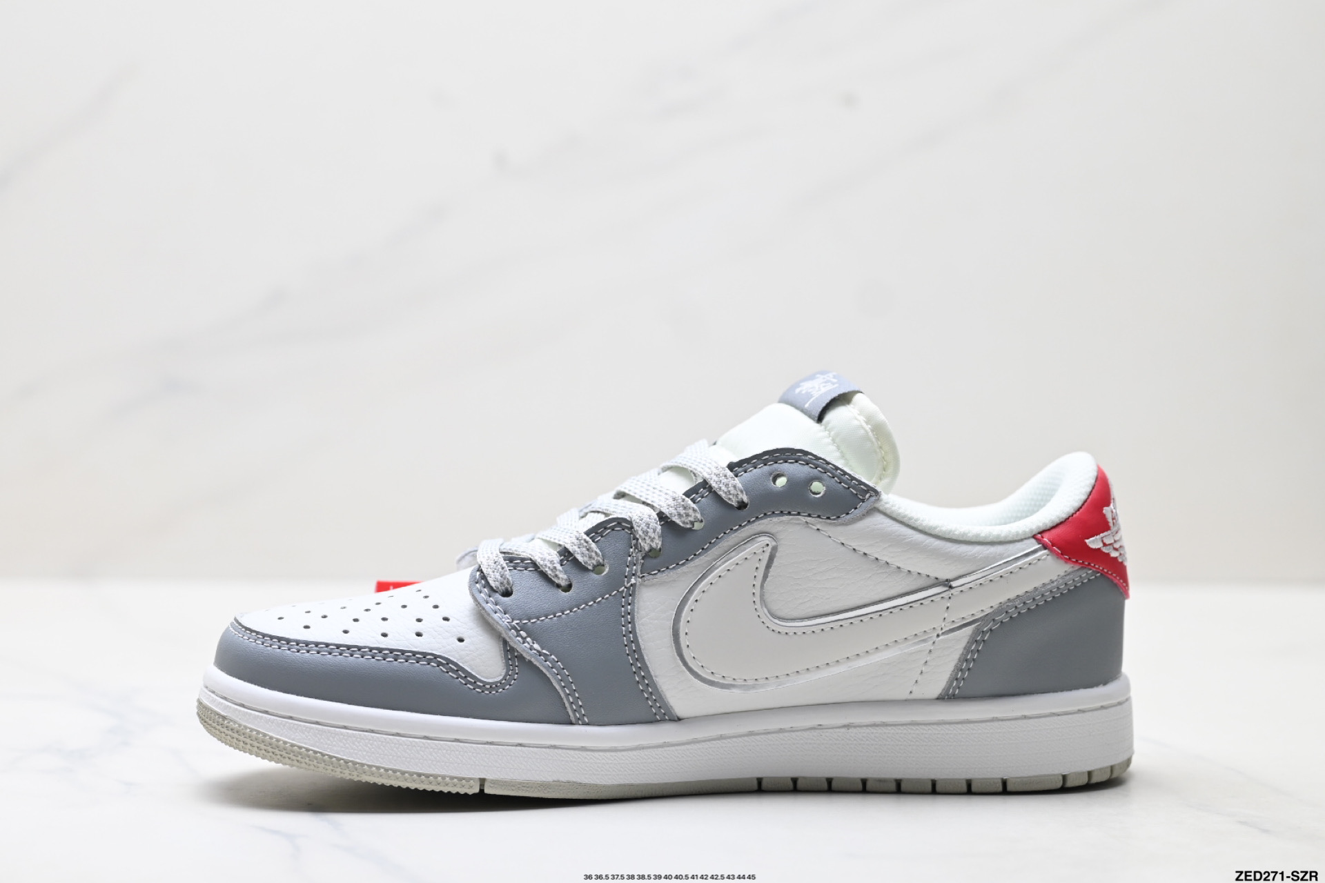 Nike Air Jordan 1 x Travis Scott AJ1倒勾 乔一倒钩 ‘DIY’定制 耐克 低帮文化篮球鞋 DZ5899-006