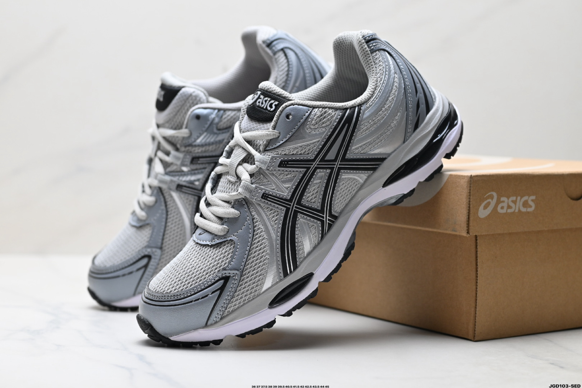 Asics GEL-SEKIRAN 亚瑟士 时尚舒适 低帮 休闲跑步鞋 1203A711-100