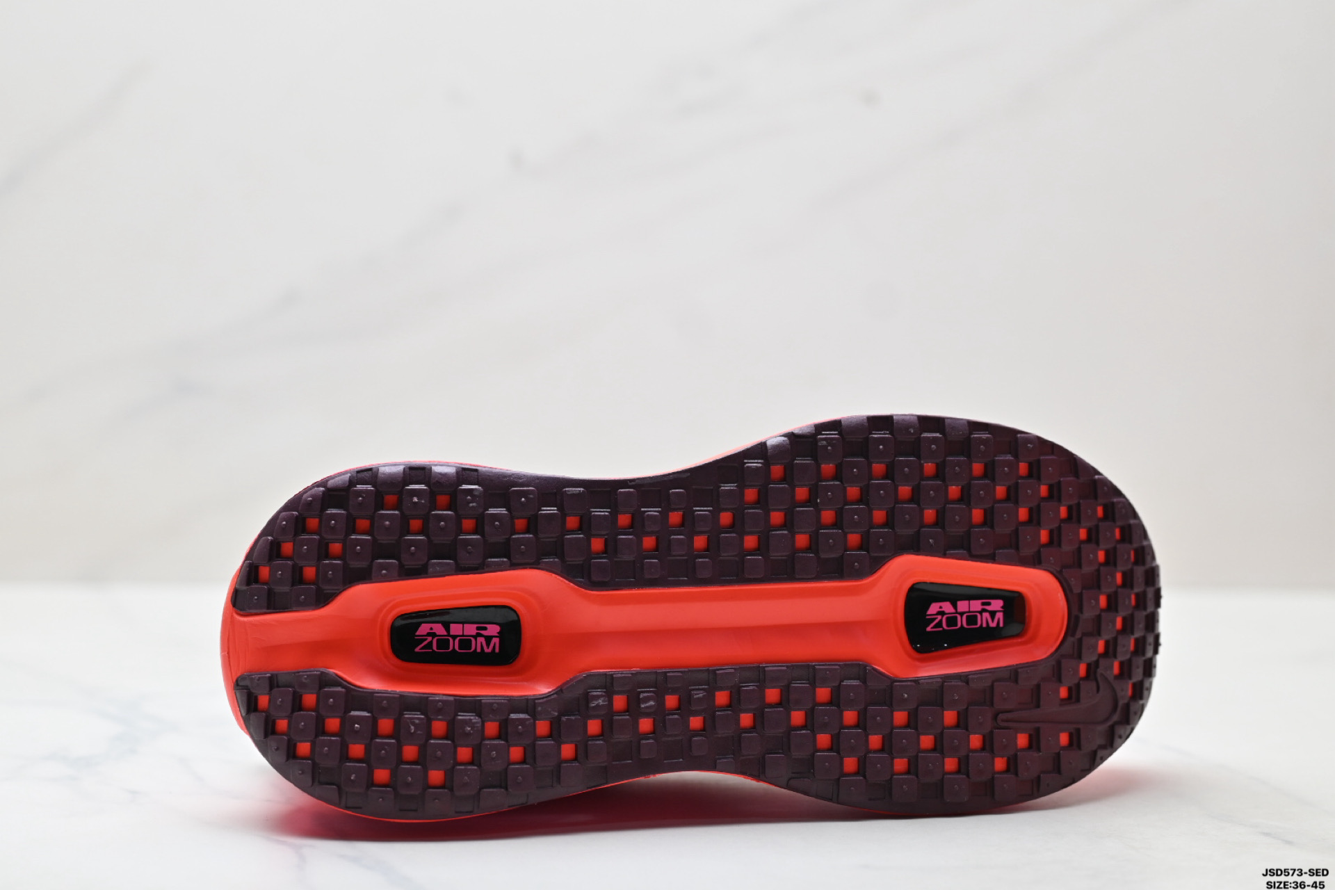 Nike VOMERO PREMIUM 耐克 舒适减震防滑 低帮跑步鞋 全掌ReactX泡绵中底 FN8453-016