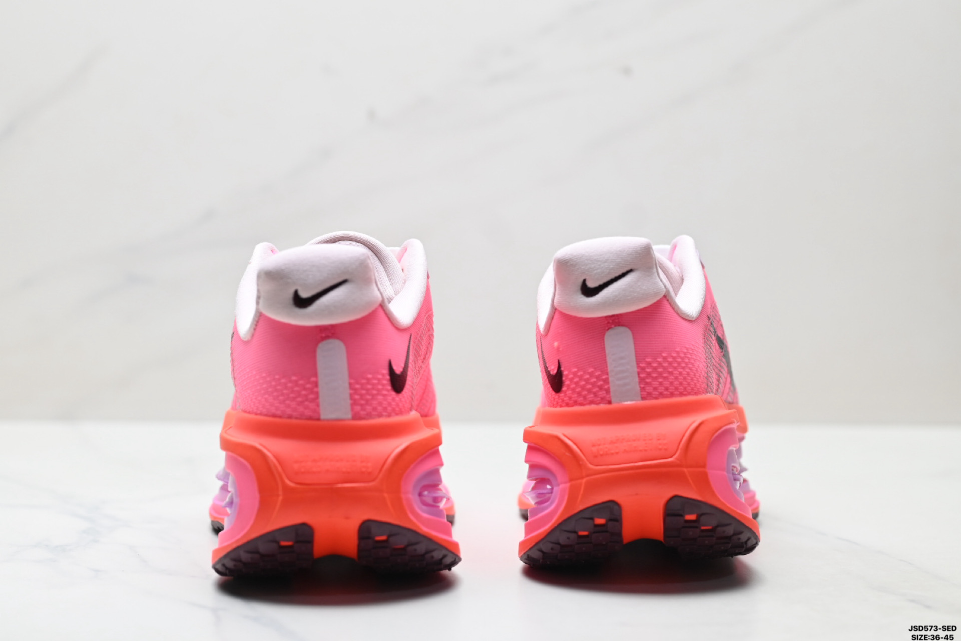 Nike VOMERO PREMIUM 耐克 舒适减震防滑 低帮跑步鞋 全掌ReactX泡绵中底 FN8453-016