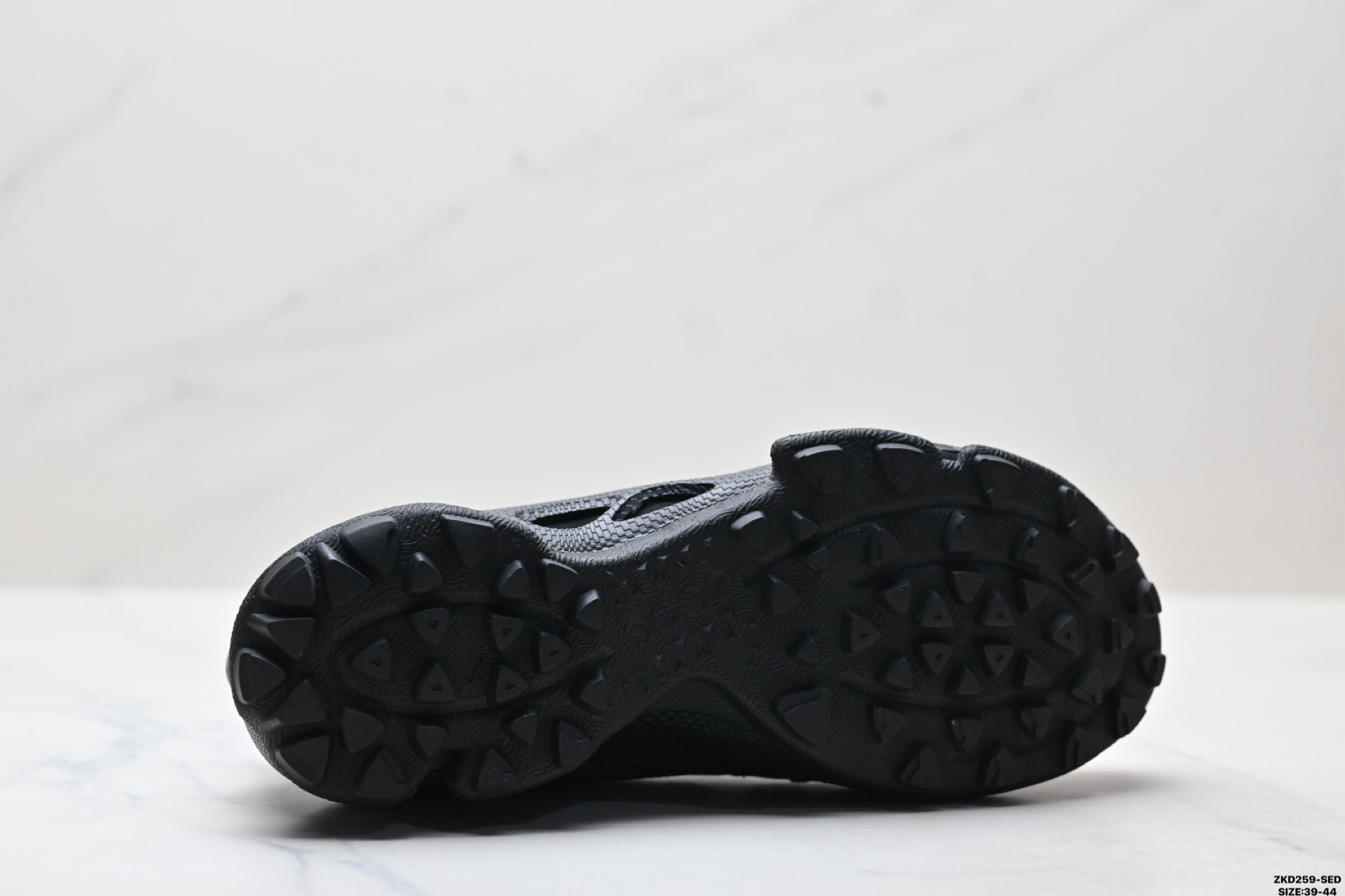 Ecco爱步 BIOM C-TRAIL系列 牛皮 圆头厚底系带 低帮 徒步鞋 803614-510