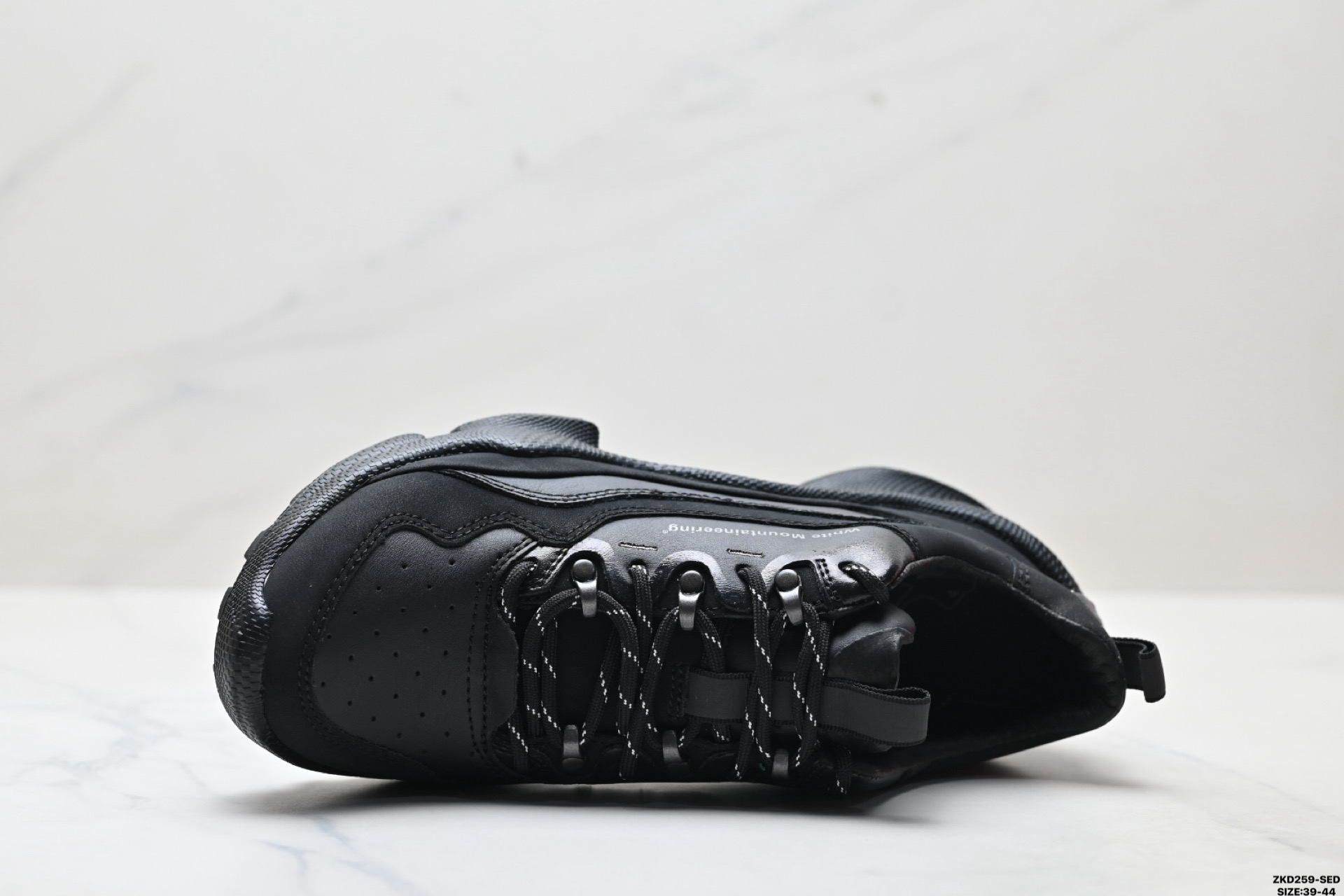 Ecco爱步 BIOM C-TRAIL系列 牛皮 圆头厚底系带 低帮 徒步鞋 803614-510