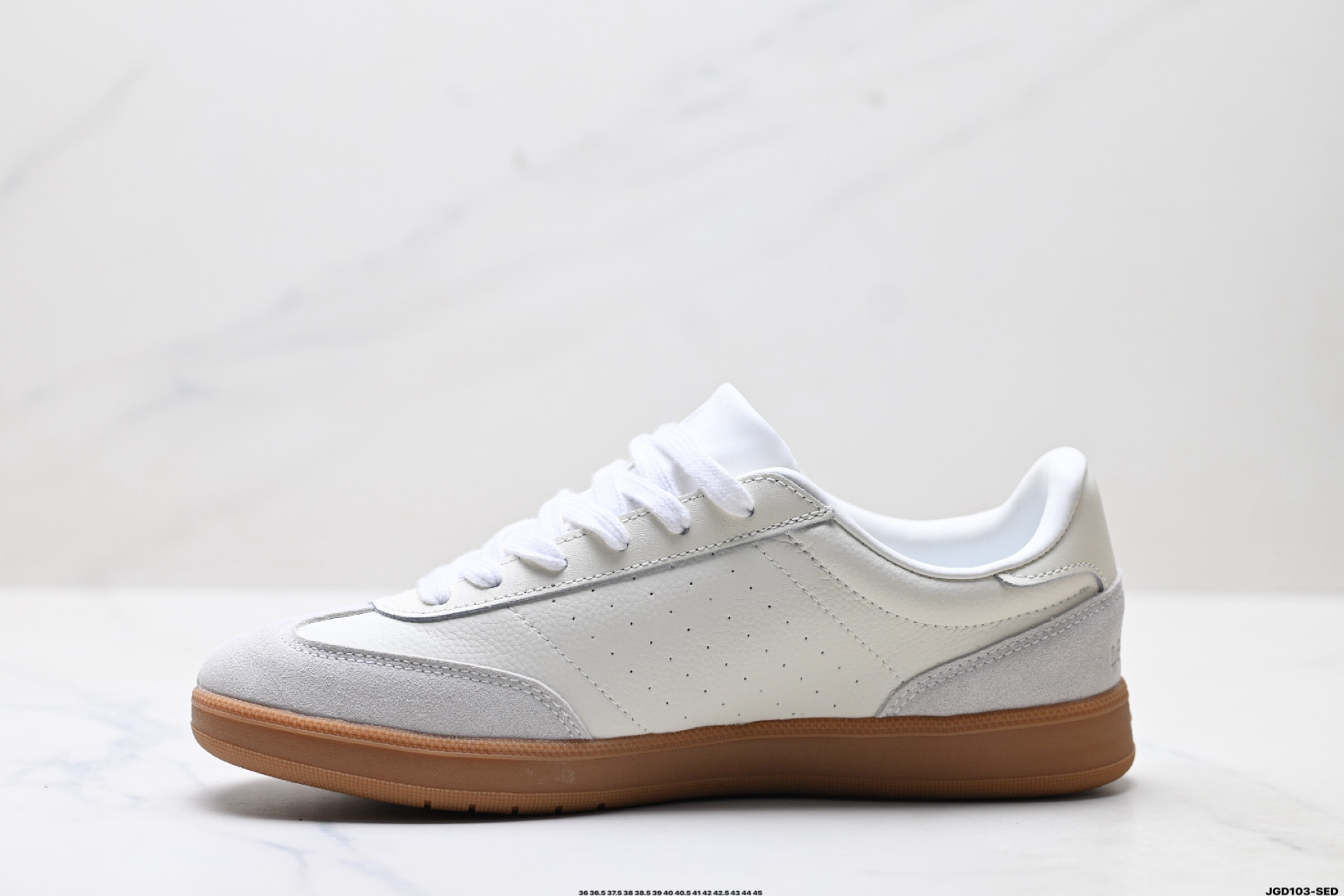 迪桑特DESCENTE CHRON COURT SB 复古轻质 耐磨低帮 生活休闲鞋 D5291LSN53