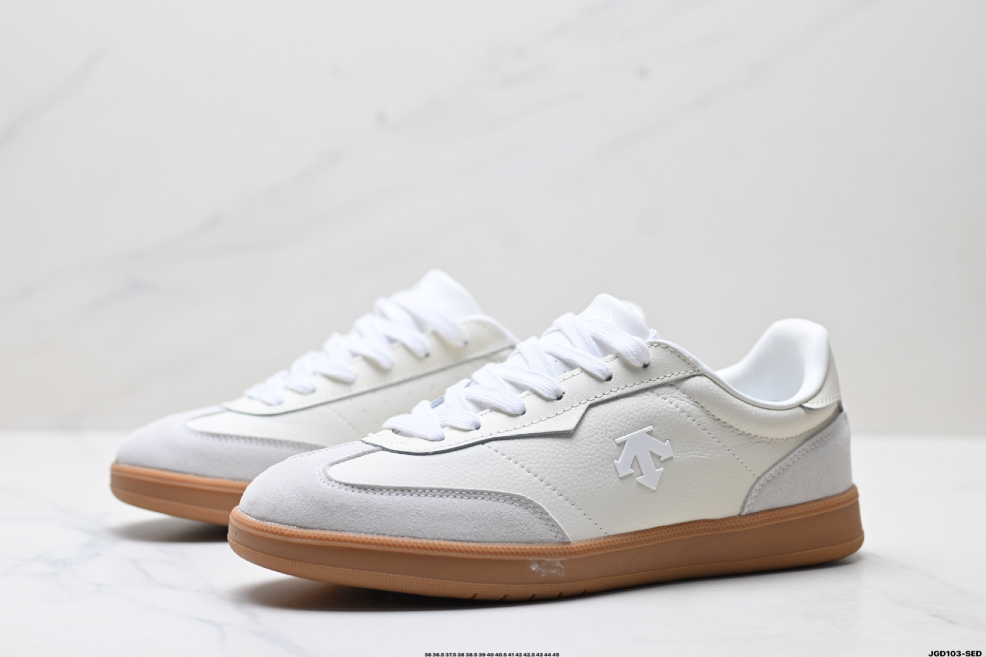 迪桑特DESCENTE CHRON COURT SB 复古轻质 耐磨低帮 生活休闲鞋 D5291LSN53