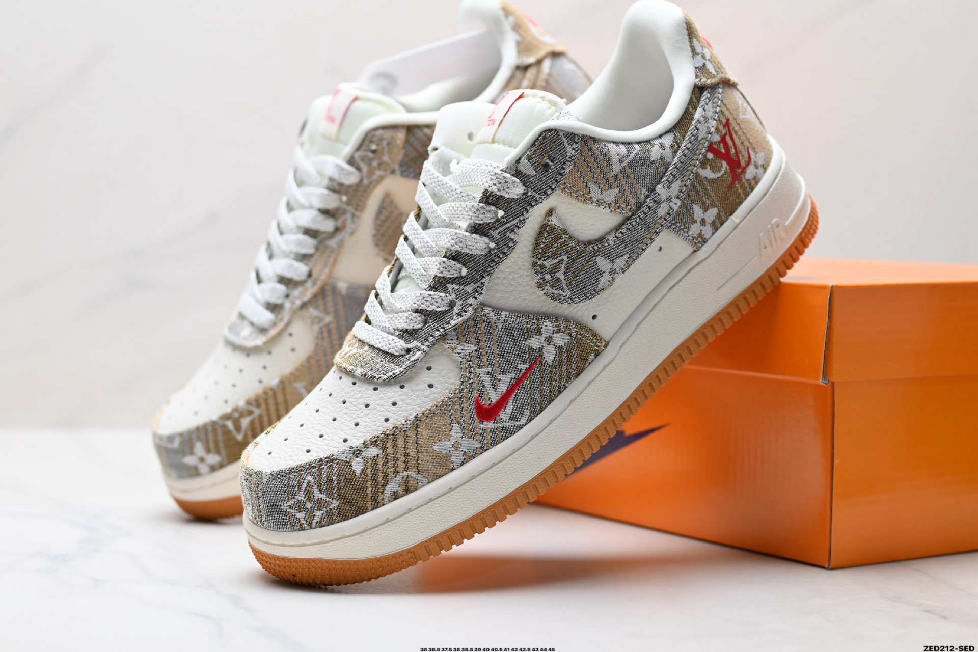 NIKE AIR FORCE 1‘07 LV8 DF0188-076