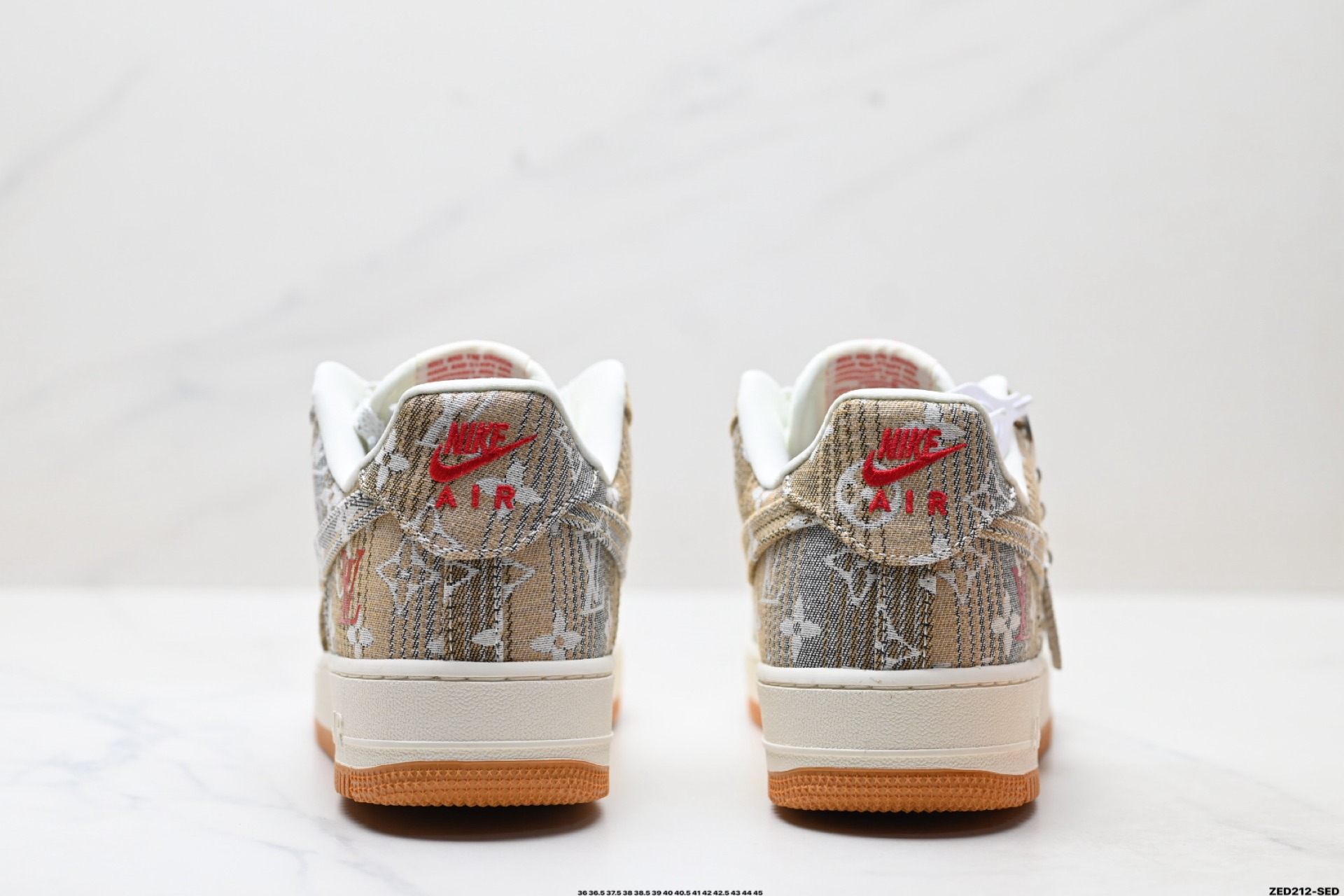 NIKE AIR FORCE 1‘07 LV8 DF0188-076