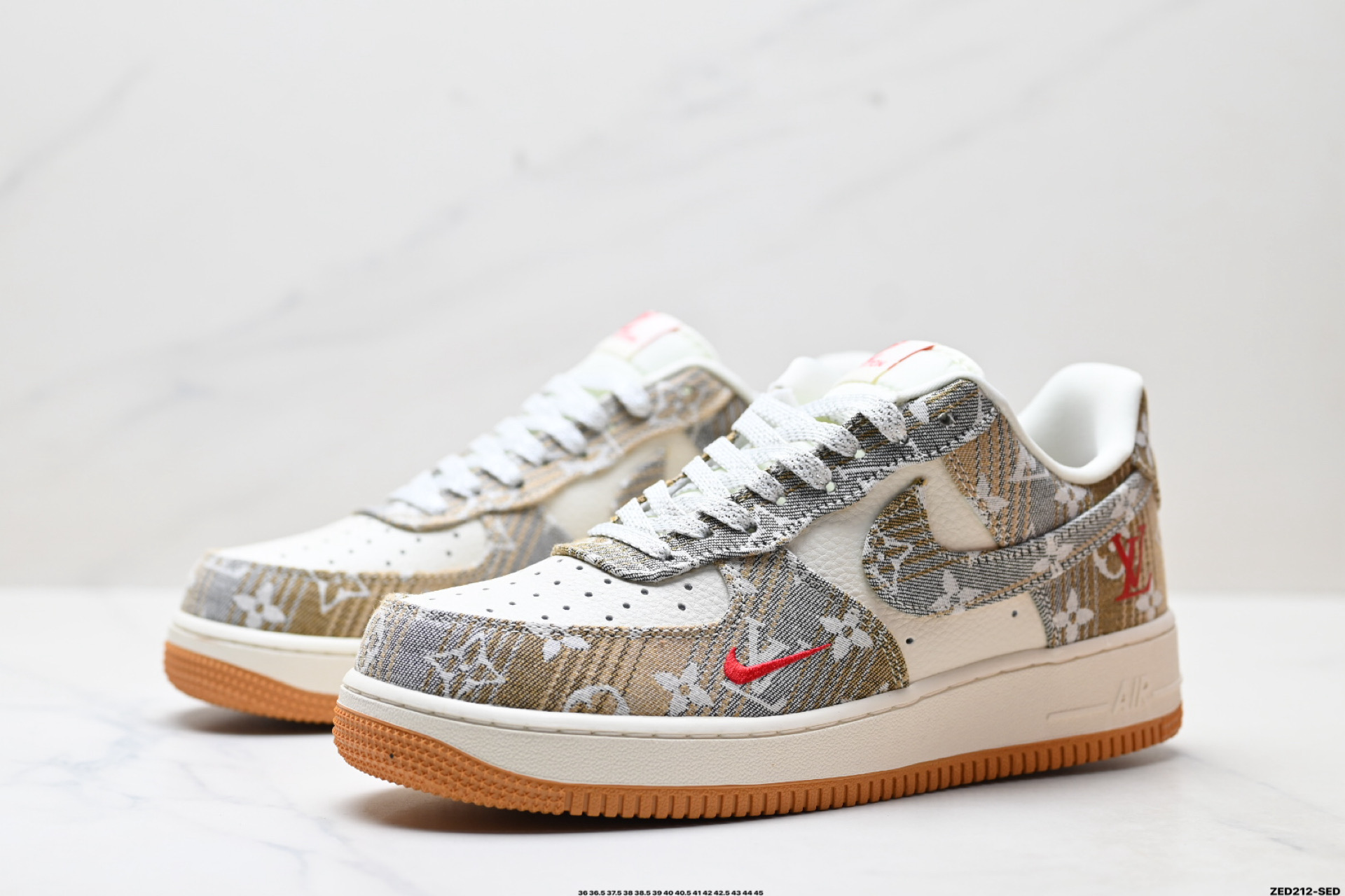 NIKE AIR FORCE 1‘07 LV8 DF0188-076