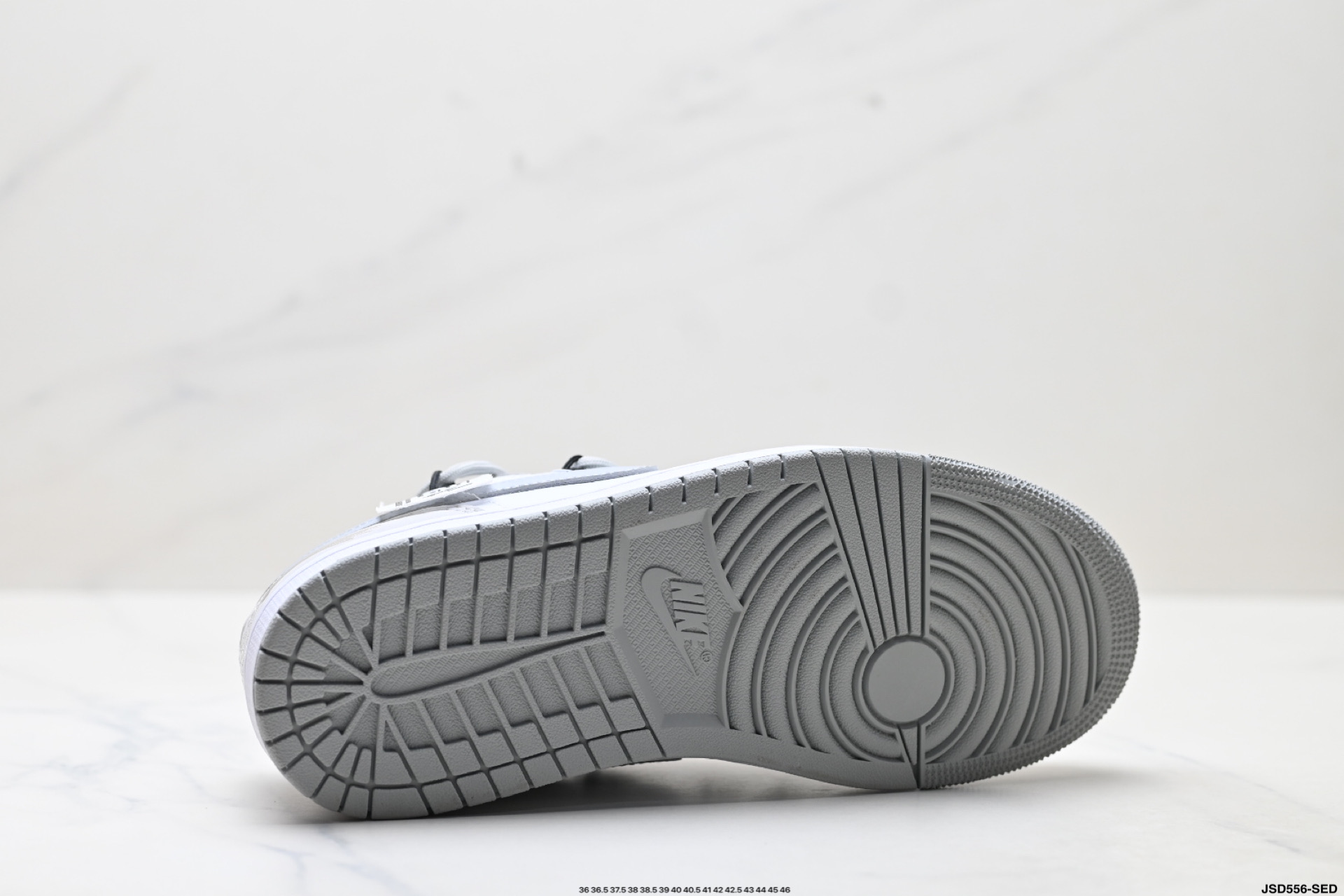 Air Jordan 1 Low Desconstruido: Estilo y Comodidad en Cada Paso 10 i1756483868324 3434 0 8
