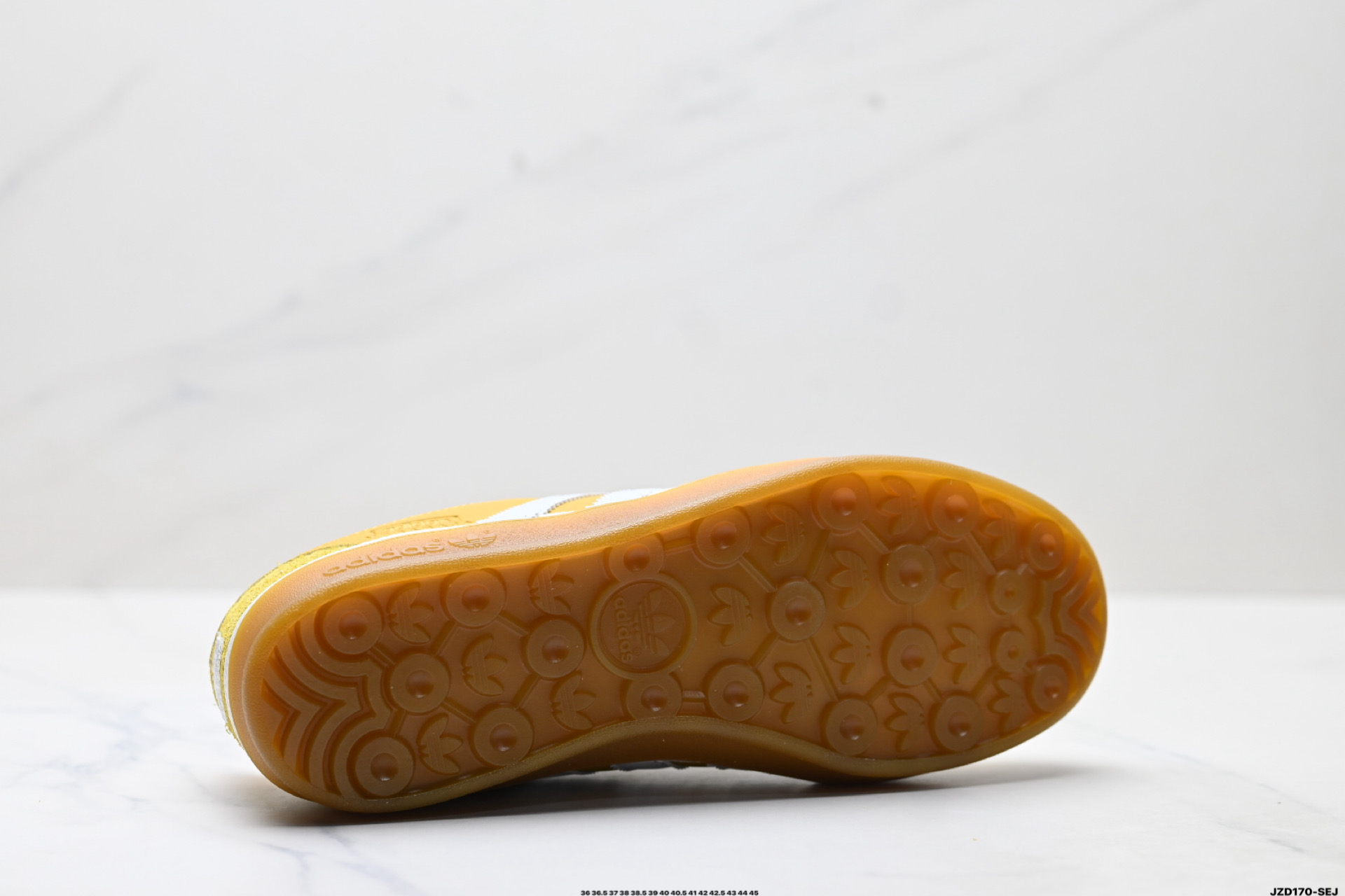 Bad Bunny x Adidas Originals Gazelle INdoor 三叶草休闲防滑耐磨低帮板鞋 JS5053