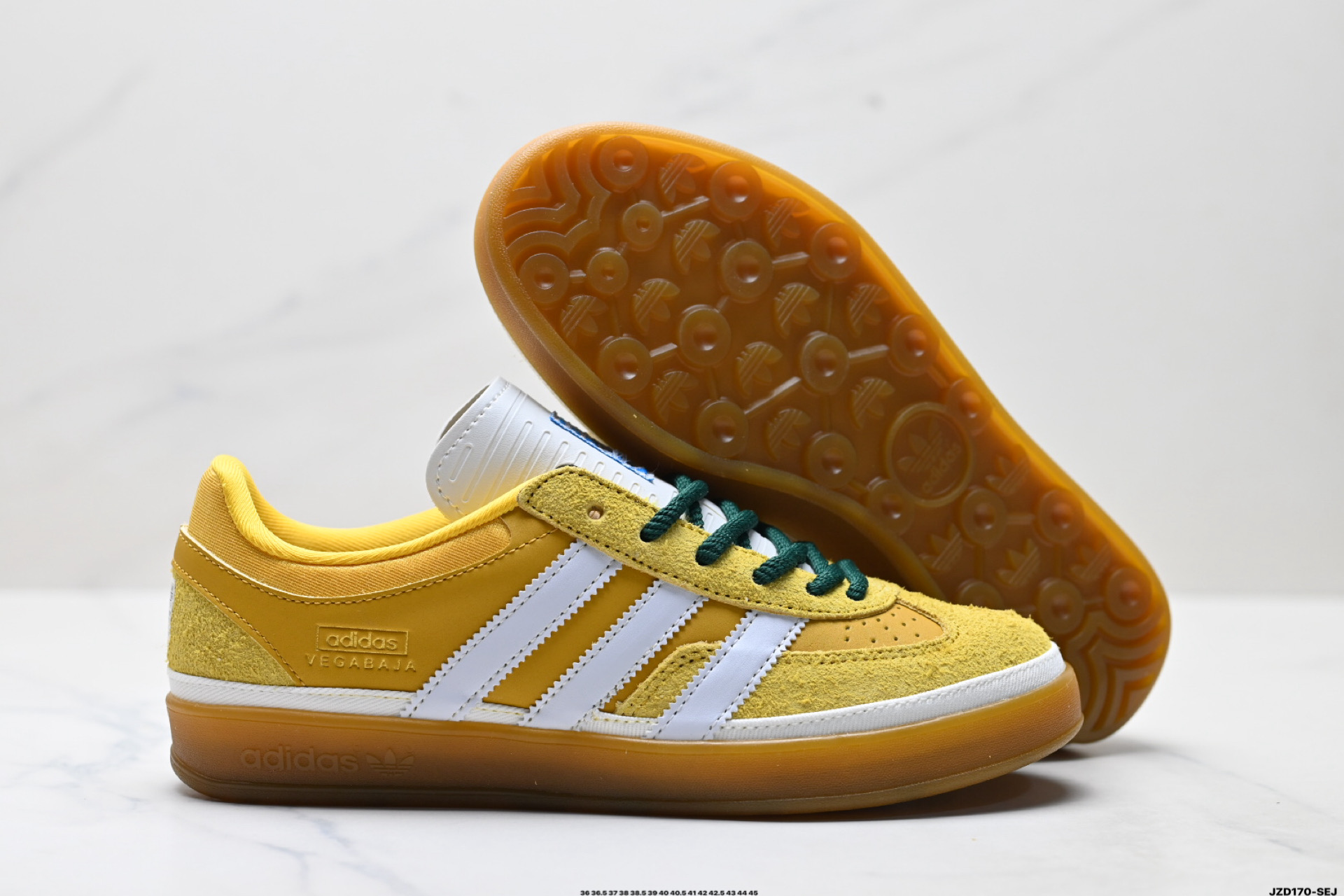 Bad Bunny x Adidas Originals Gazelle INdoor 三叶草休闲防滑耐磨低帮板鞋 JS5053