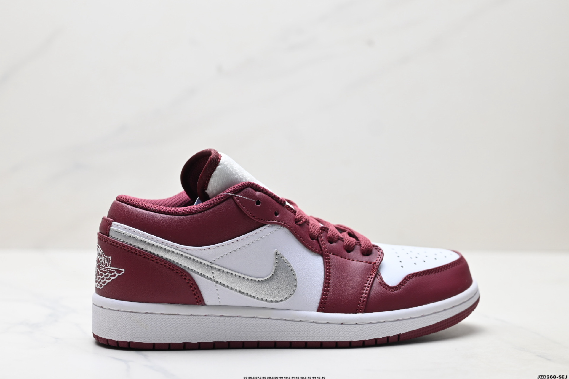 🈴💰160
公司级✅Nike Air Jordan 1 Low AJ1乔1低帮休闲板鞋 同步官方配色 
官方货号:553560-030
尺码:36 36.5 37.5 38 38.5 39 40 40.5 41 42 42.5 43 44 45 46
ID:JZD268-SEJ