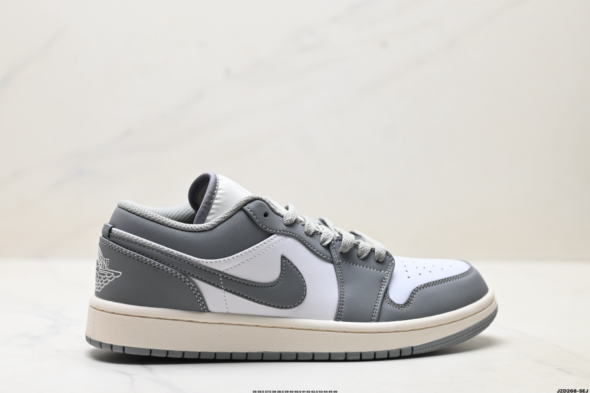 🈴💰160
公司级✅Nike Air Jordan 1 Low AJ1乔1低帮休闲板鞋 同步官方配色 
官方货号:553560-030
尺码:36 36.5 37.5 38 38.5 39 40 40.5 41 42 42.5 43 44 45 46
ID:JZD268-SEJ