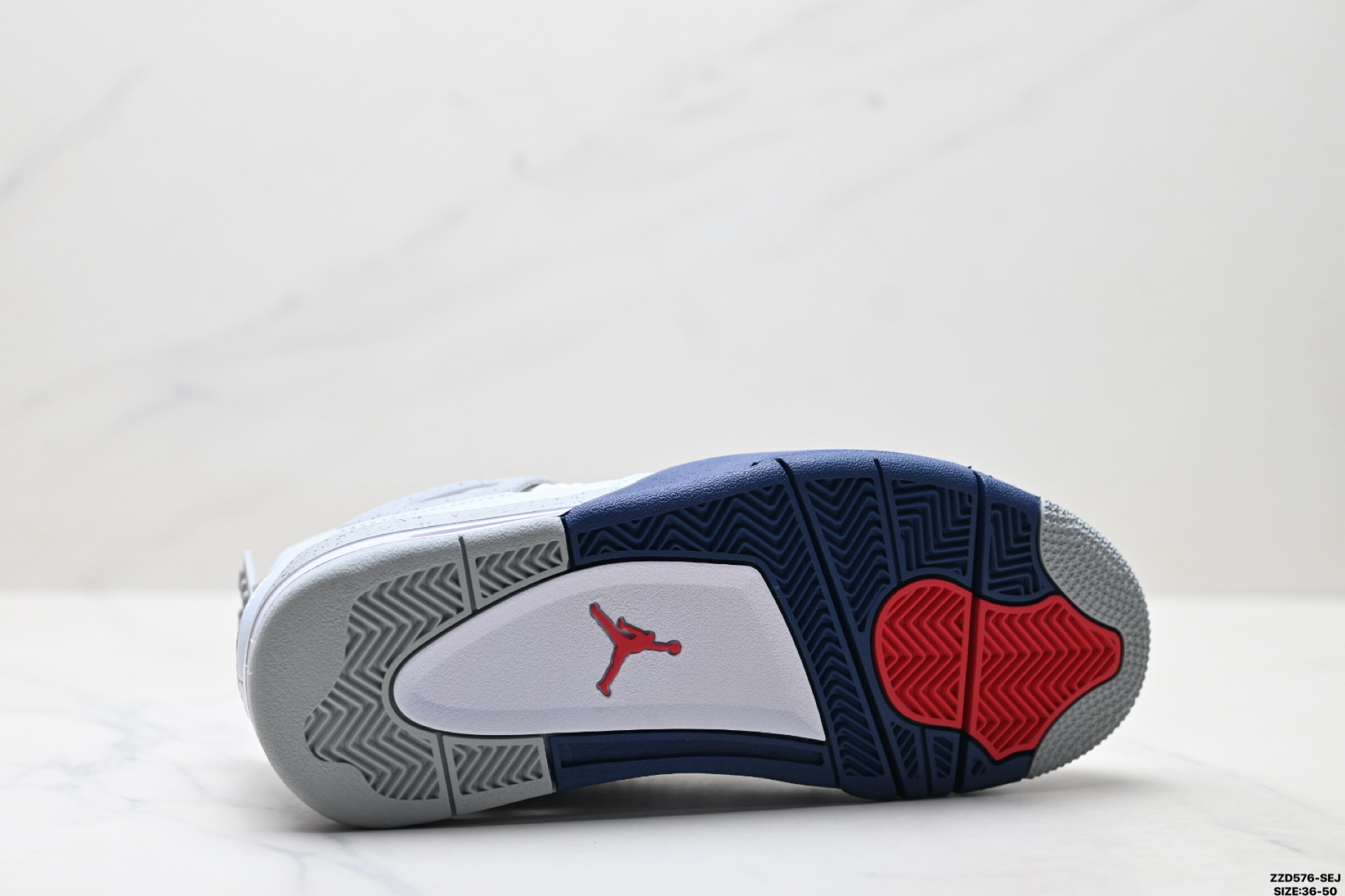 Nike Air Jordan 4 Retro: Comodidad y Estilo Urbano en Cada Paso 10 i1756570509351 9899 0 8