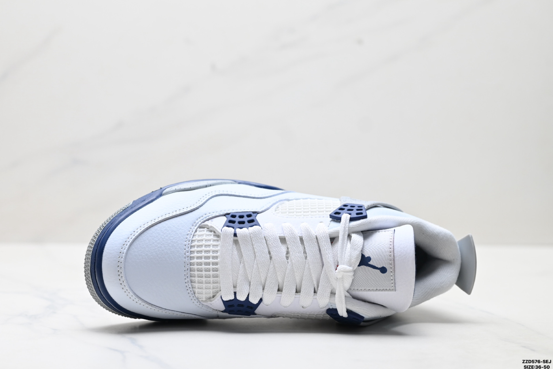 Nike Air Jordan 4 Retro: Comodidad y Estilo Urbano en Cada Paso 3 i1756570509352 7416 0 1