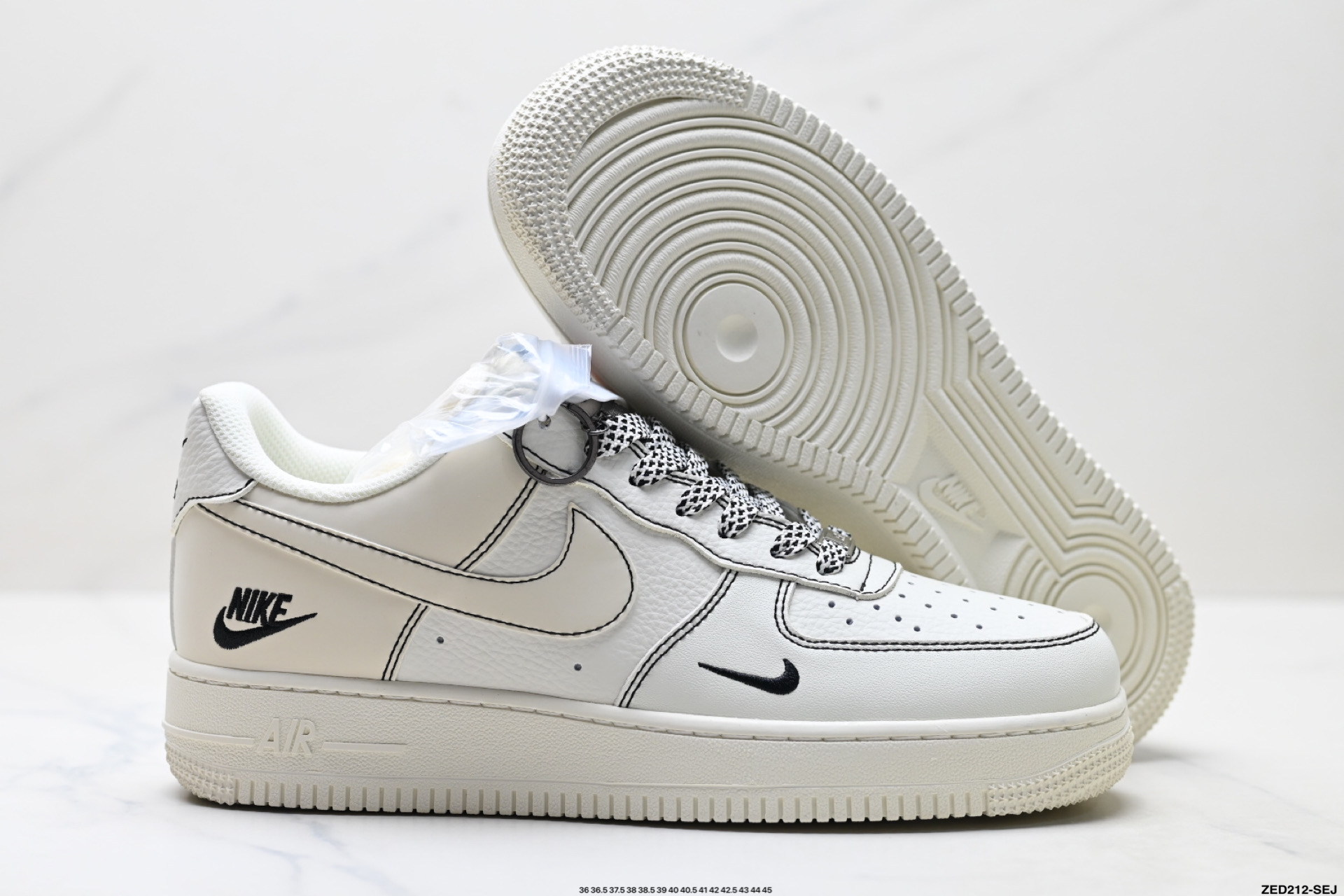Nike Air Force 1 '07 WB: Comodidad y estilo icónico en cada paso 6 i1756570940254 5843 0 4