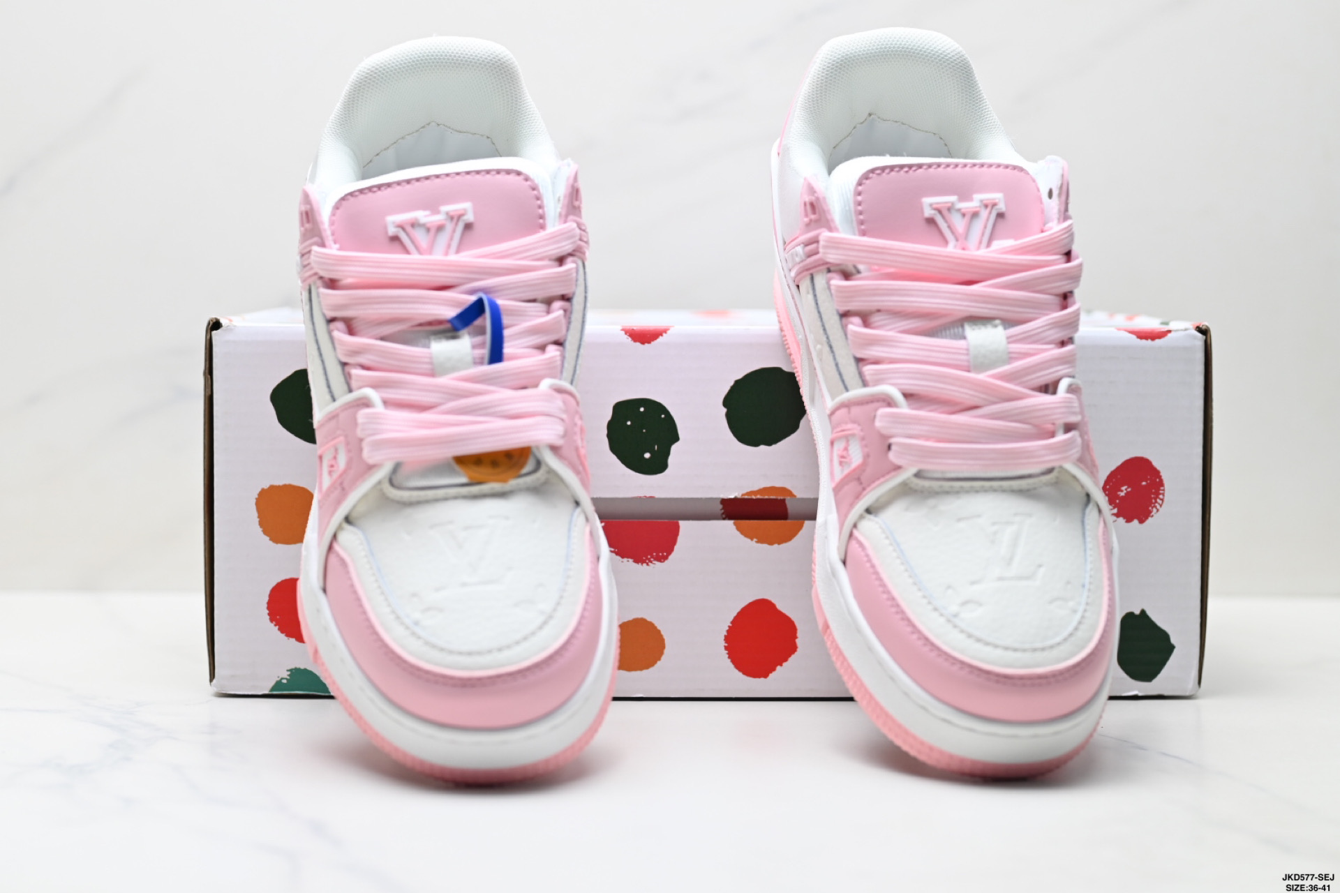 Louis vuitton Trainer Sneaker Low 路易威登 休闲运动文化百搭板鞋