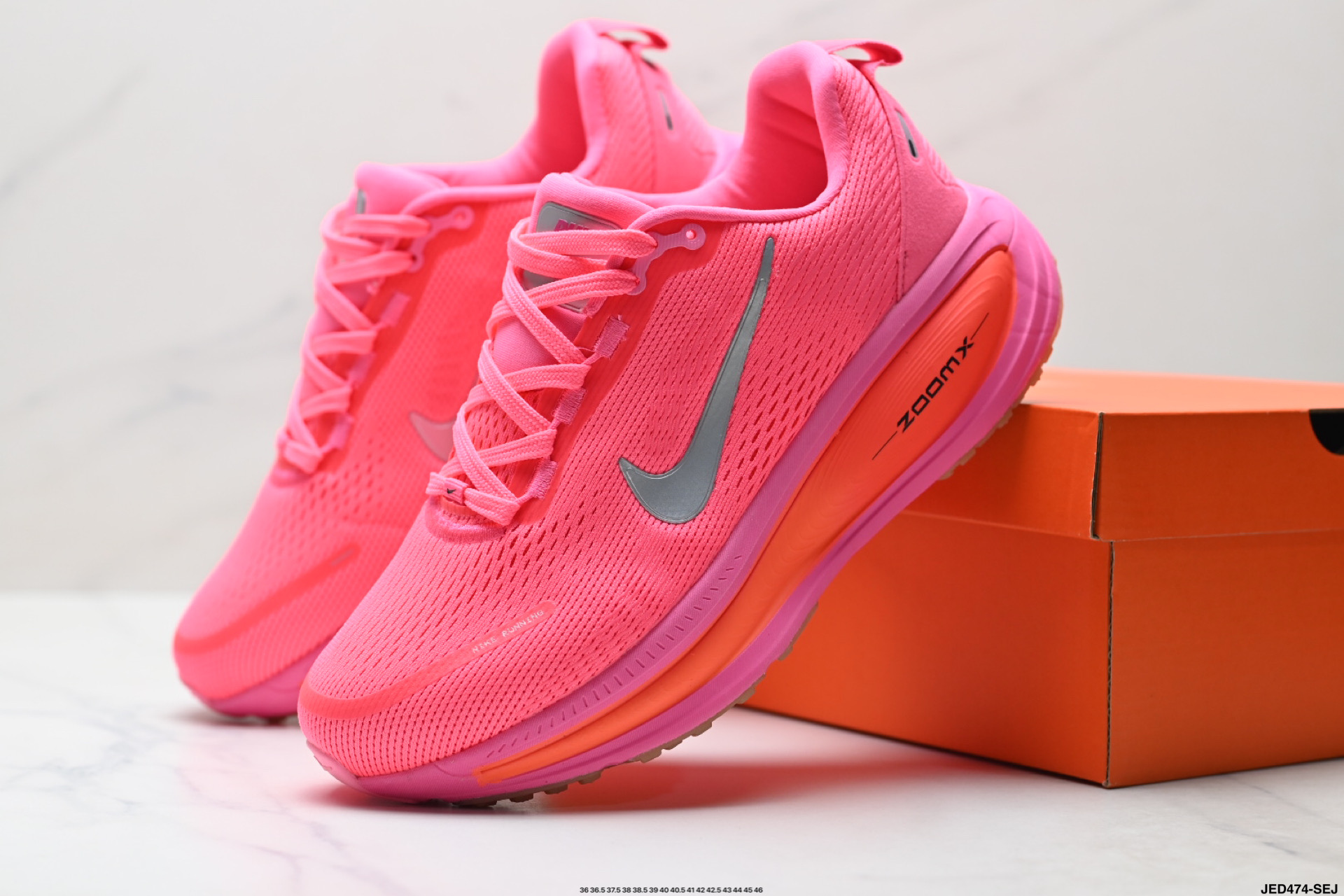 Nike Vomero 18: Comodidad y amortiguación para tus carreras diarias 9 i1756571838470 7769 0 7