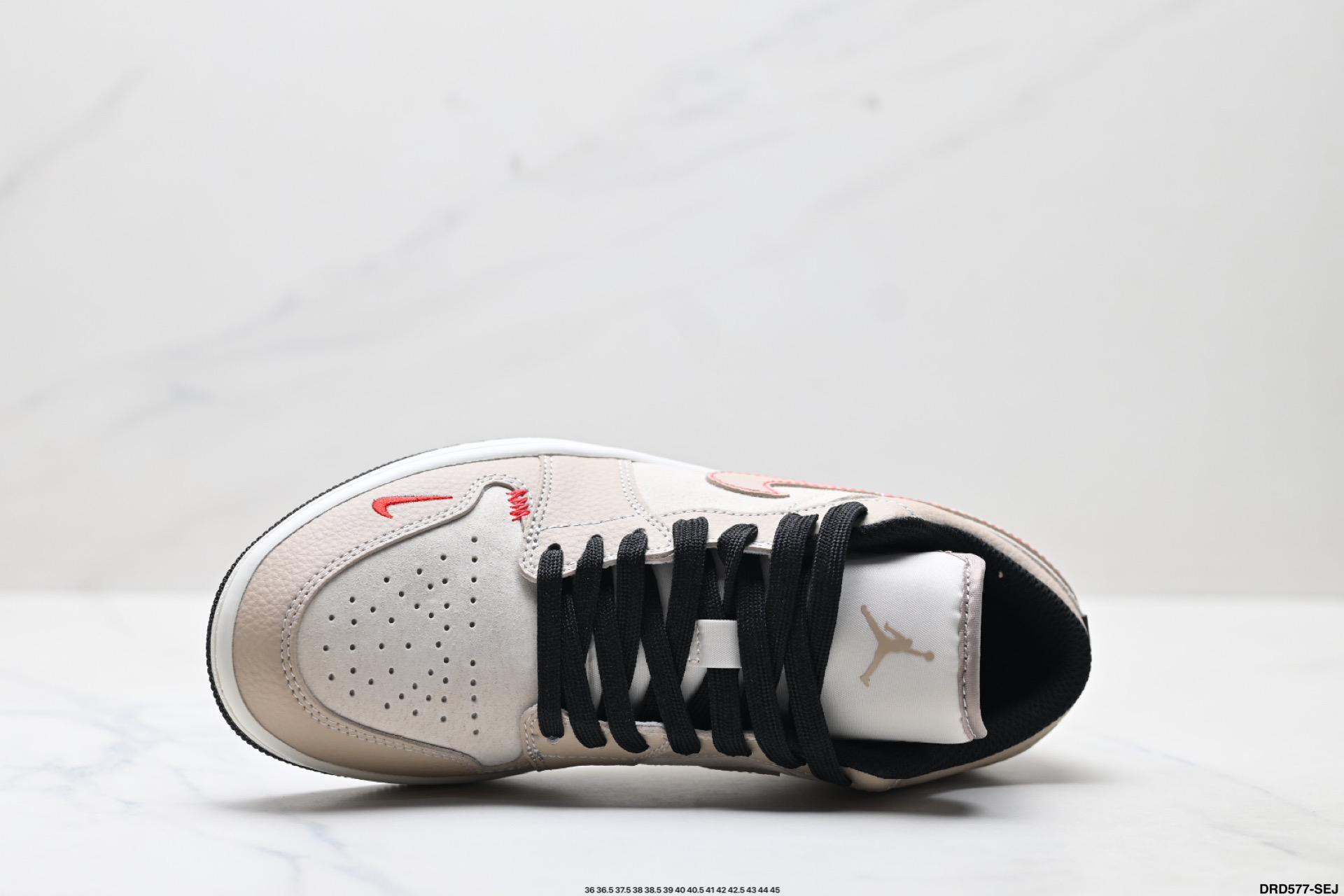 Nike Air Jordan 1 Low: Comodidad y estilo urbano en cada paso, ¡Edición especial! 3 i1756572583120 9341 0 1