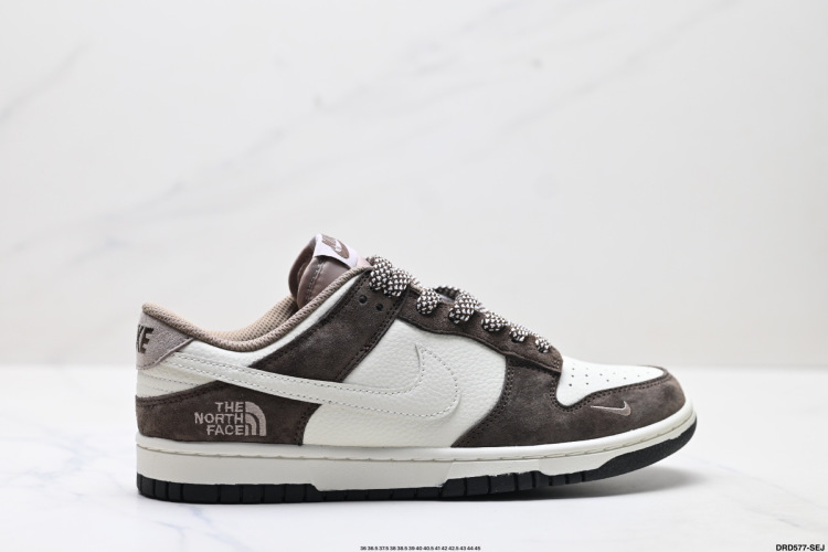 Nike Dunk Low Retro 'DIY' The North Face Zapatillas Casual para Hombre 1 Nike Dunk Low Retro ‘DIY’ The North Face Zapatillas Casual para Hombre