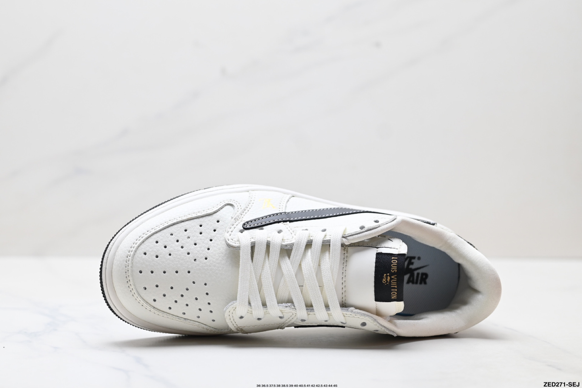 Nike Air Jordan 1 x Travis Scott AJ1倒勾 乔一倒钩 ‘DIY’定制 耐克 低帮文化篮球鞋 JW1188-144