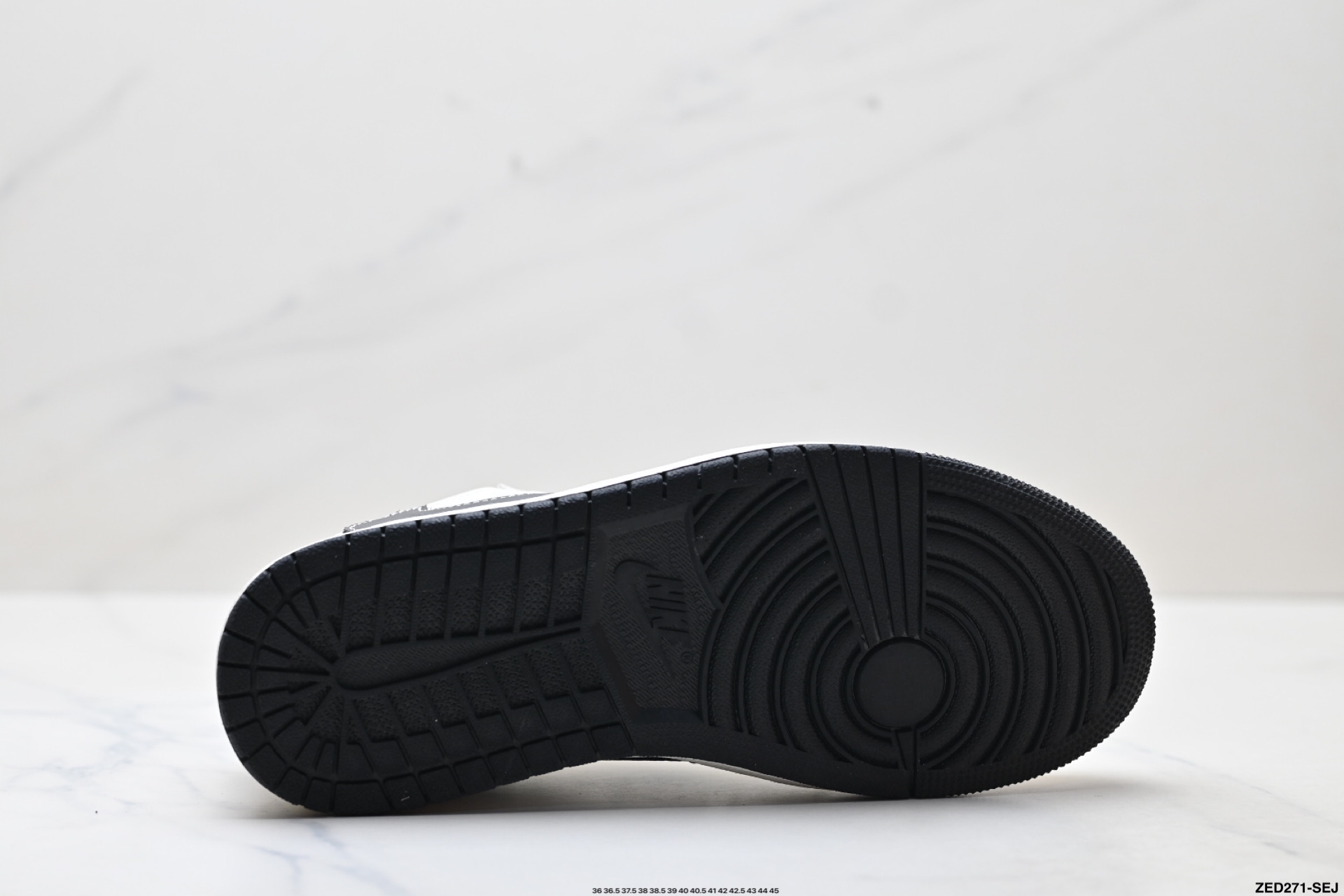 Nike Air Jordan 1 x Travis Scott AJ1倒勾 乔一倒钩 ‘DIY’定制 耐克 低帮文化篮球鞋 JW1188-144